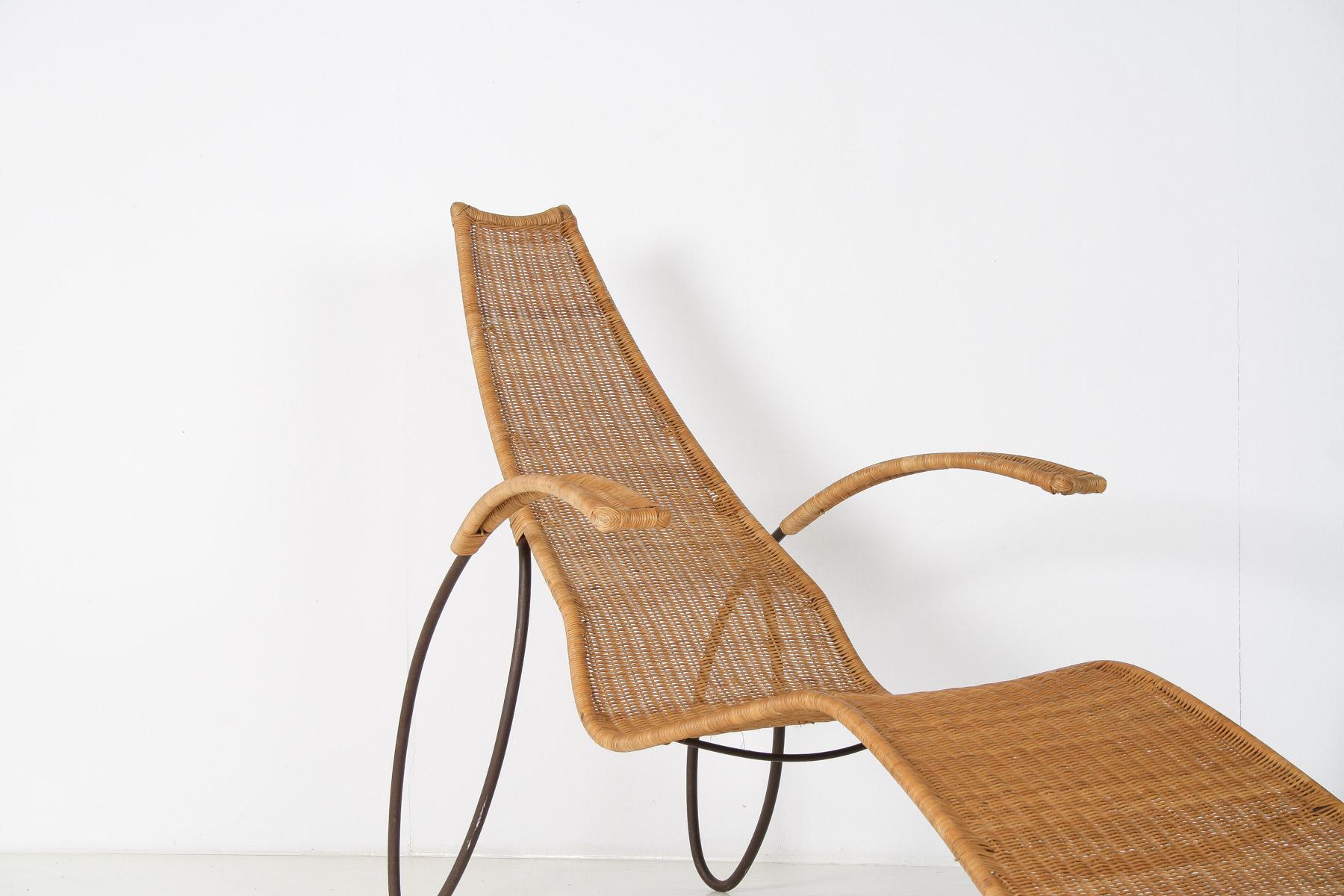 1930 Modernista Marco de Hierro Forjado Sol de Mimbre Chaise Longer con Brazos + Reposapiés en venta 7