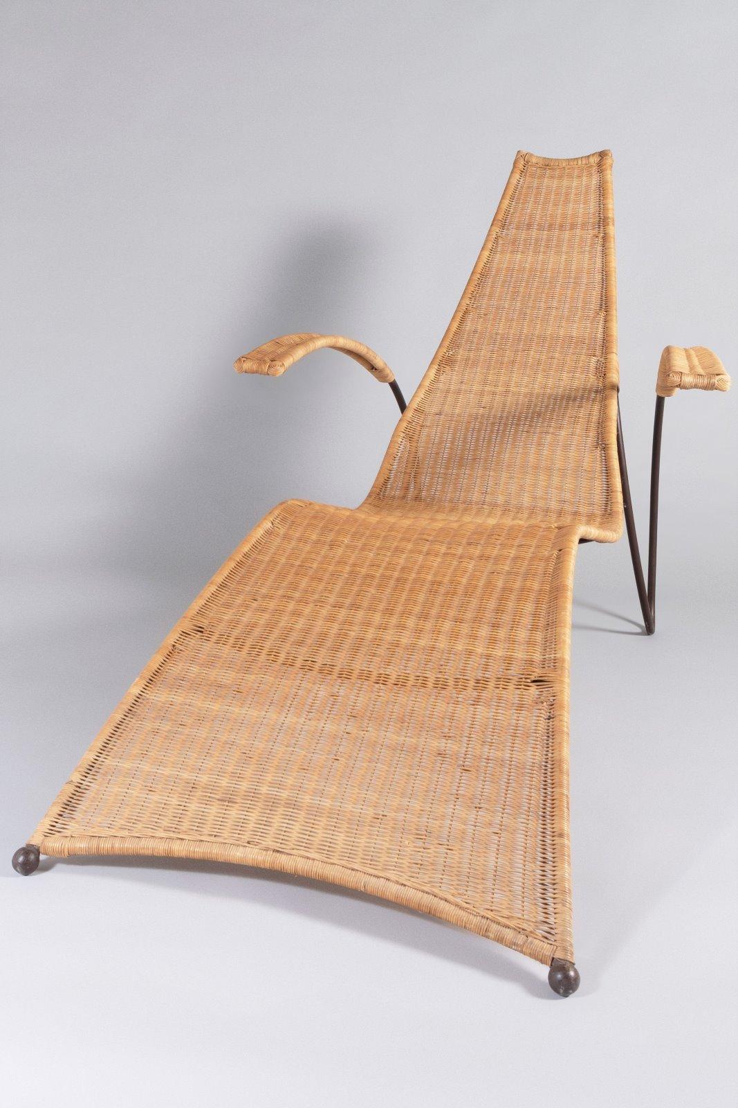 French 1930s Modernist Wrought Iron Frame Wicker Sun Longer Chaise with Arms + Footrest For Sale