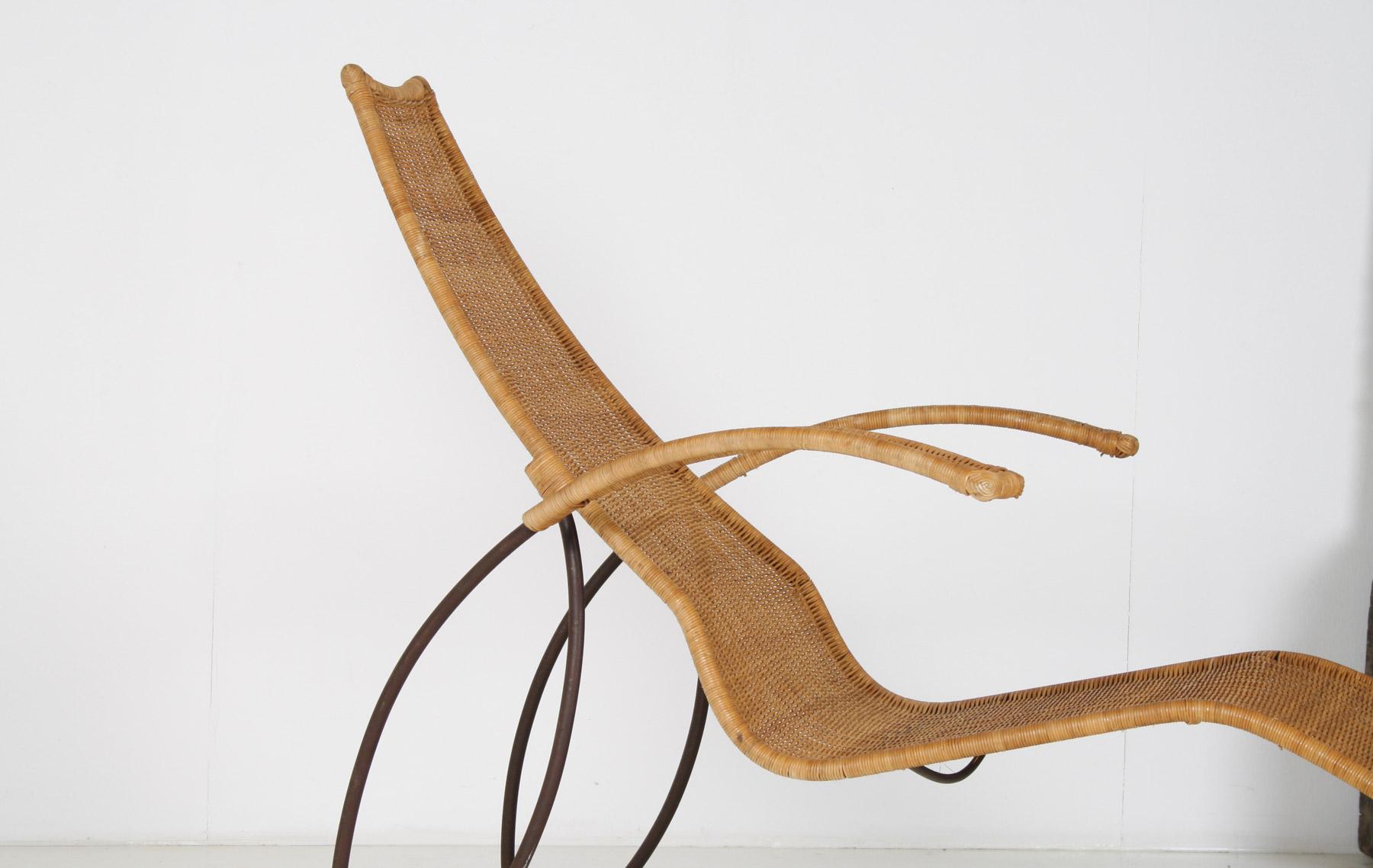 1930 Modernista Marco de Hierro Forjado Sol de Mimbre Chaise Longer con Brazos + Reposapiés en venta 1