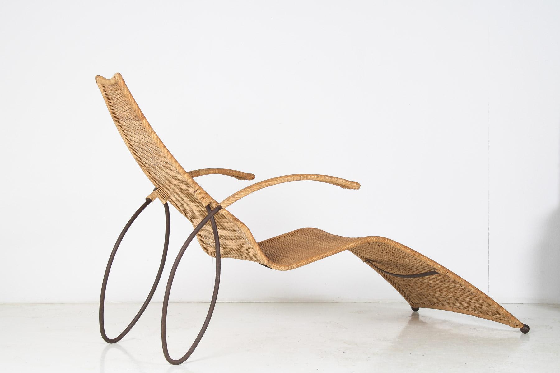 1930 Modernista Marco de Hierro Forjado Sol de Mimbre Chaise Longer con Brazos + Reposapiés en venta 2