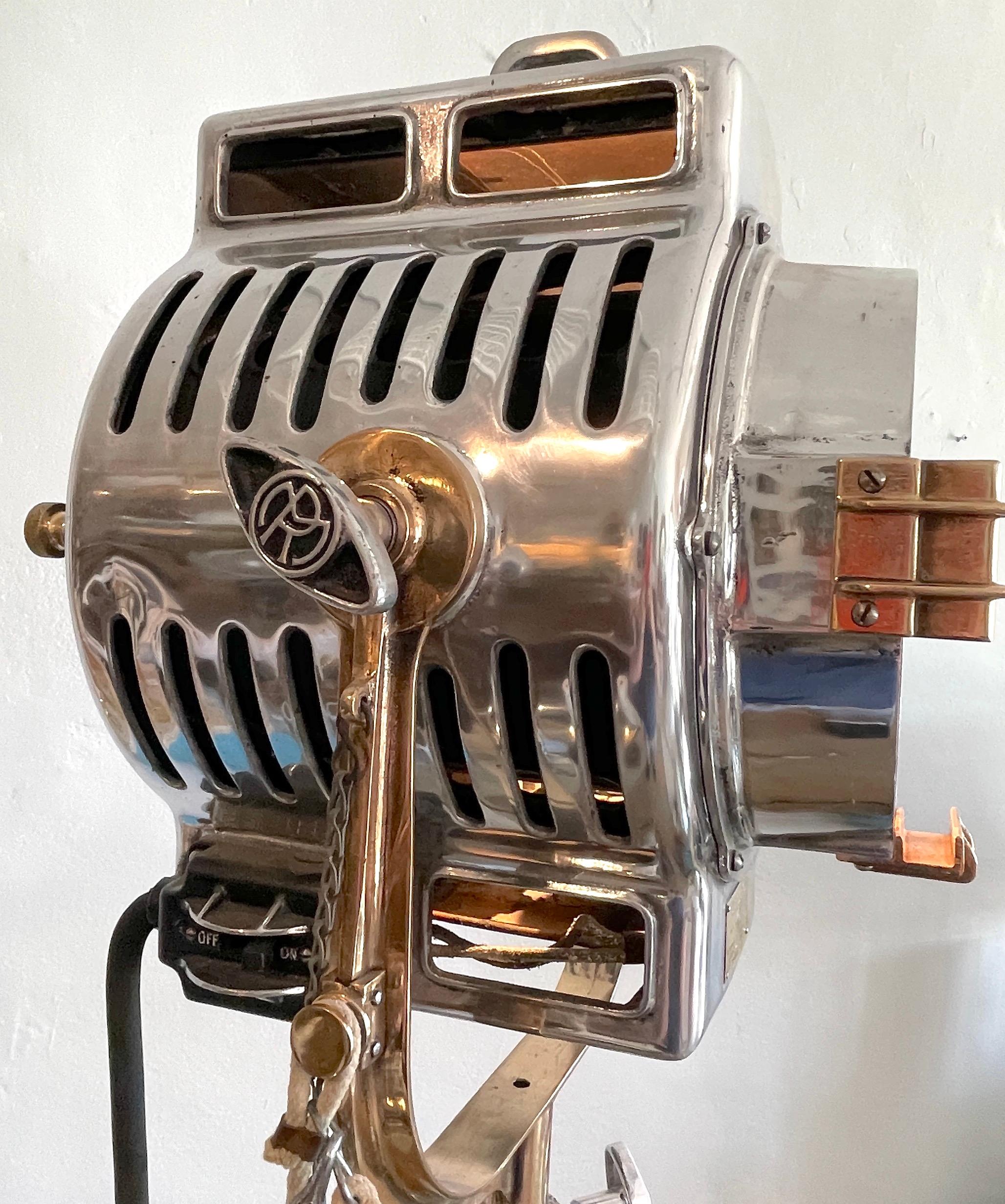 1930s Mole-Richardson, Hollywood CA, Movie Set Light, Model 210, #2487, Restored For Sale 7