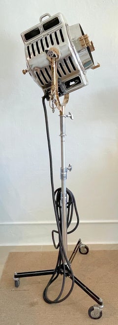 1930s Mole-Richardson, Hollywood CA, Movie Set Light, Model 210, #2487, Restored