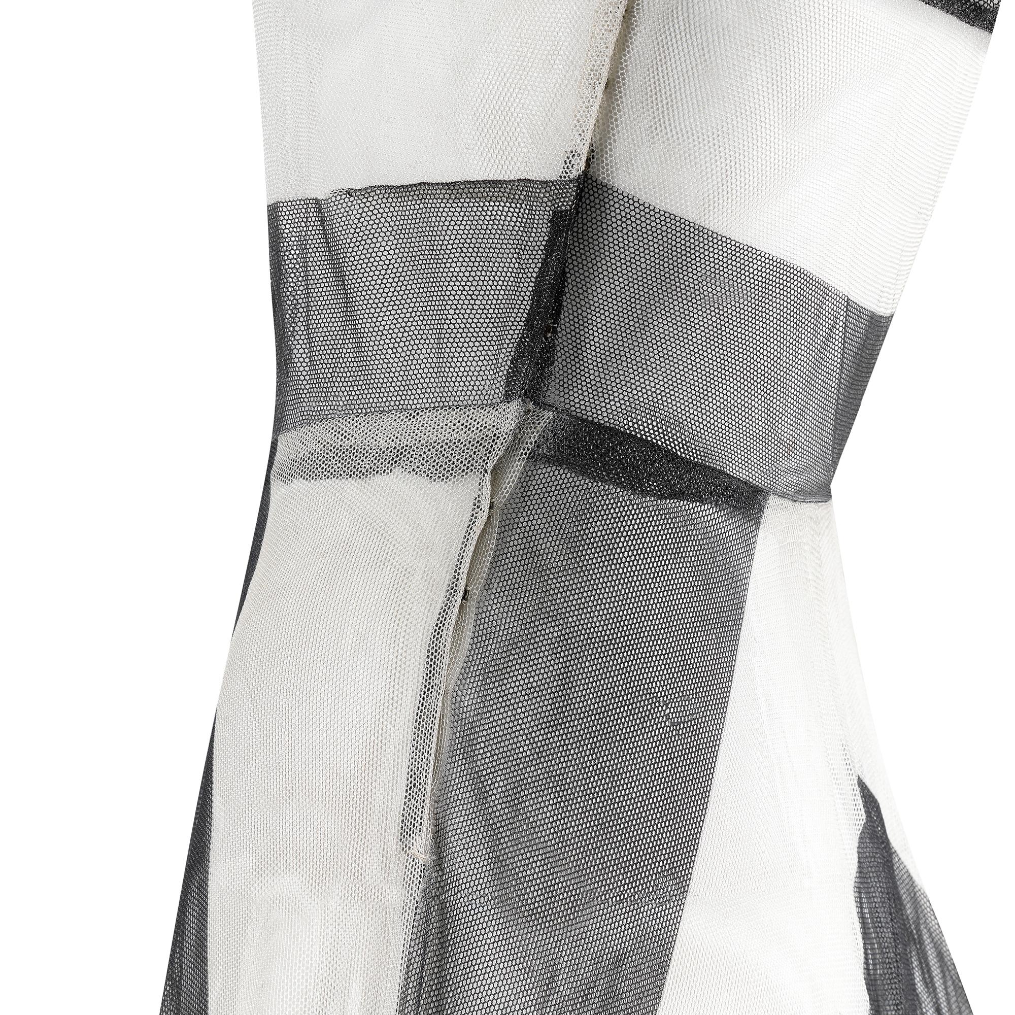 1930s Monochrome Chevron Pattern Tulle Dress In Excellent Condition For Sale In London, GB
