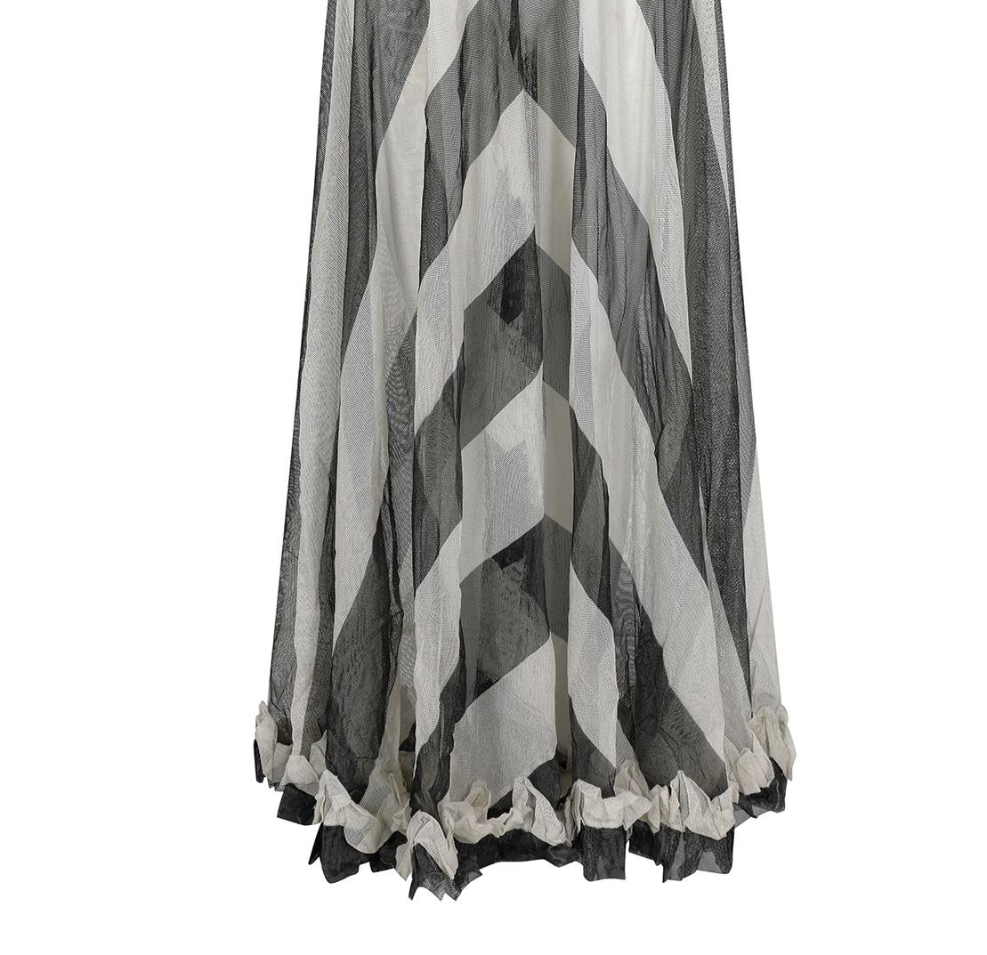 1930s Monochrome Chevron Pattern Tulle Dress For Sale 1