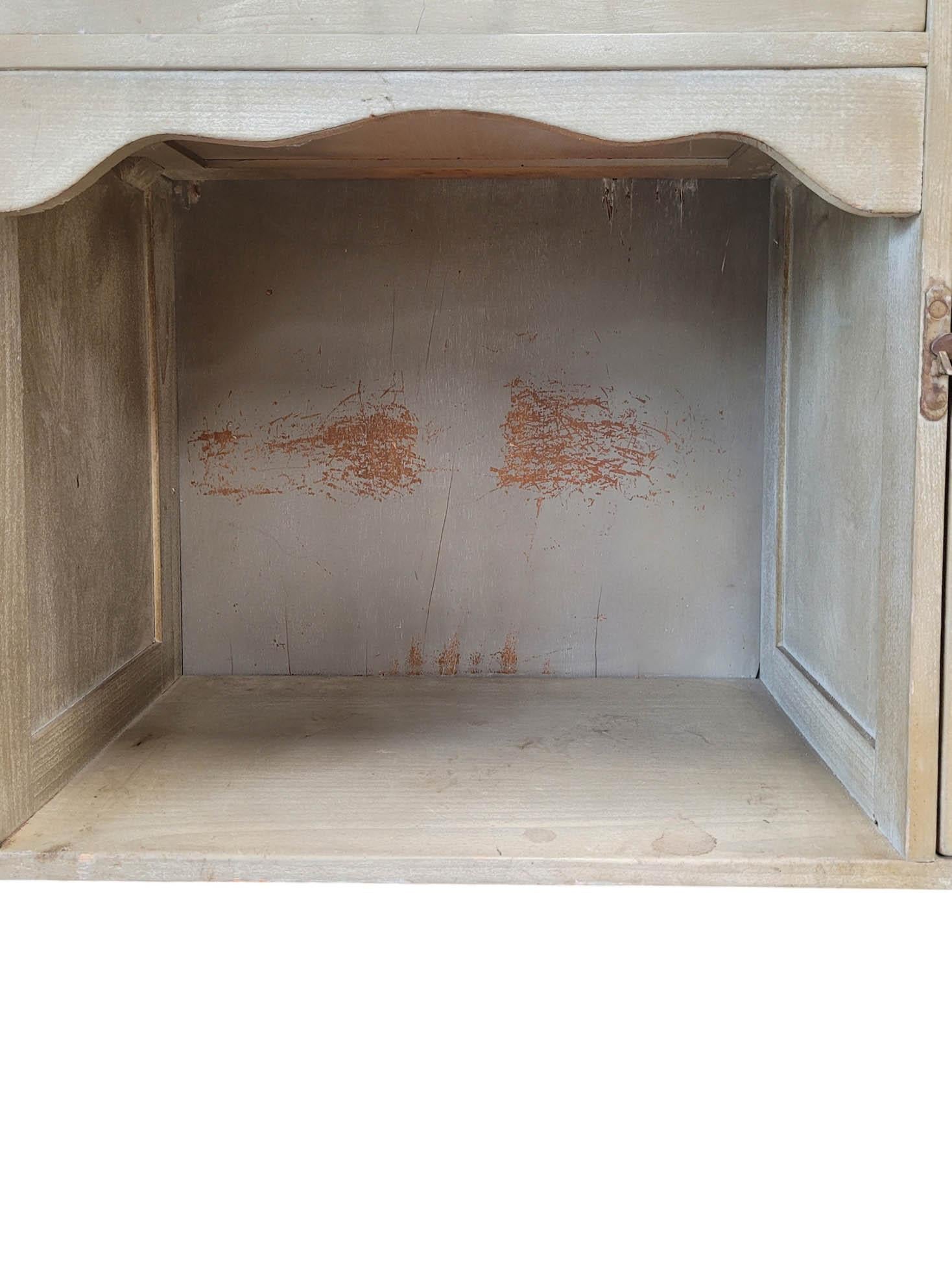 1930s Monterey Credenza in Straw Ivory For Sale 5