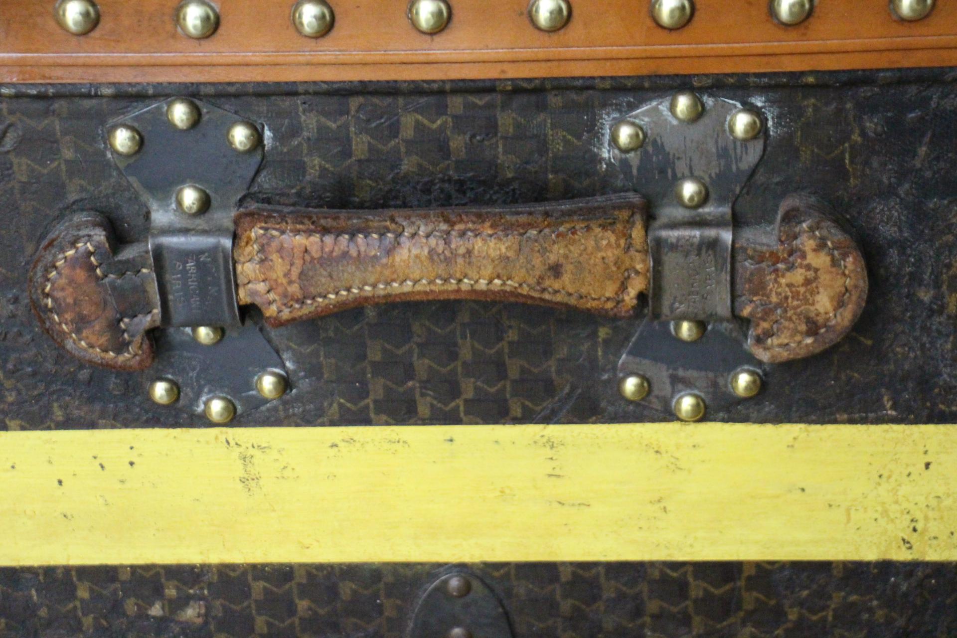 1930's Moynat Trunk with M Pattern, 90 cm Moynat Steamer Trunk, Moynat Trunk in vendita 7