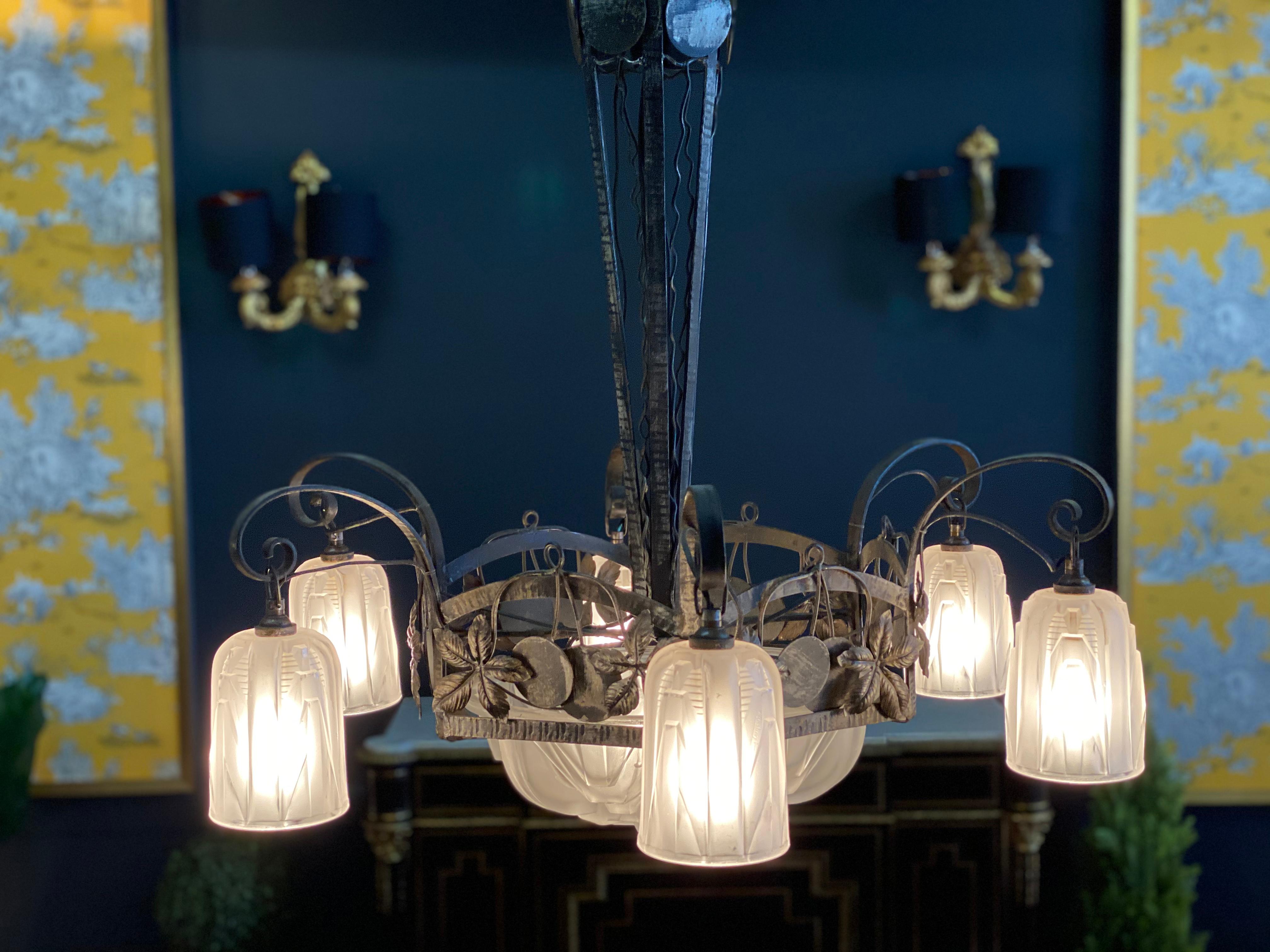 1930s Muller Freres French Art Deco Chandelier Signed by Muller Frères Luneville In Good Condition In Brooklyn, NY