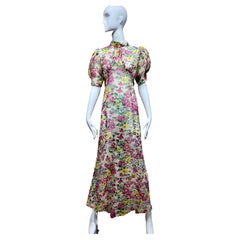 Mehrfarbiges Kleid aus Krepp mit Blumendruck aus den 1930er Jahren