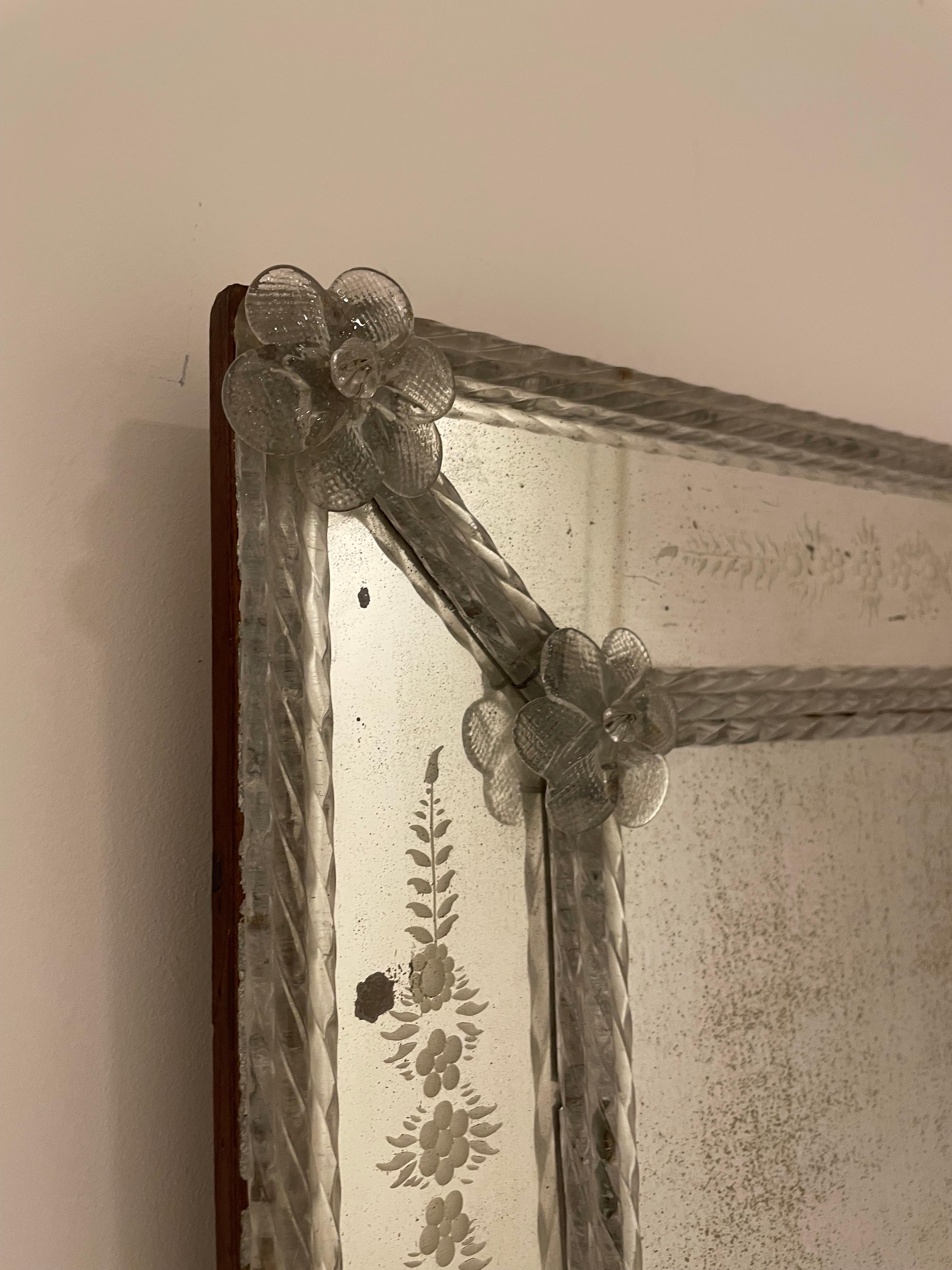 1930s Murano Glass Wall Mirror In Good Condition In London, England