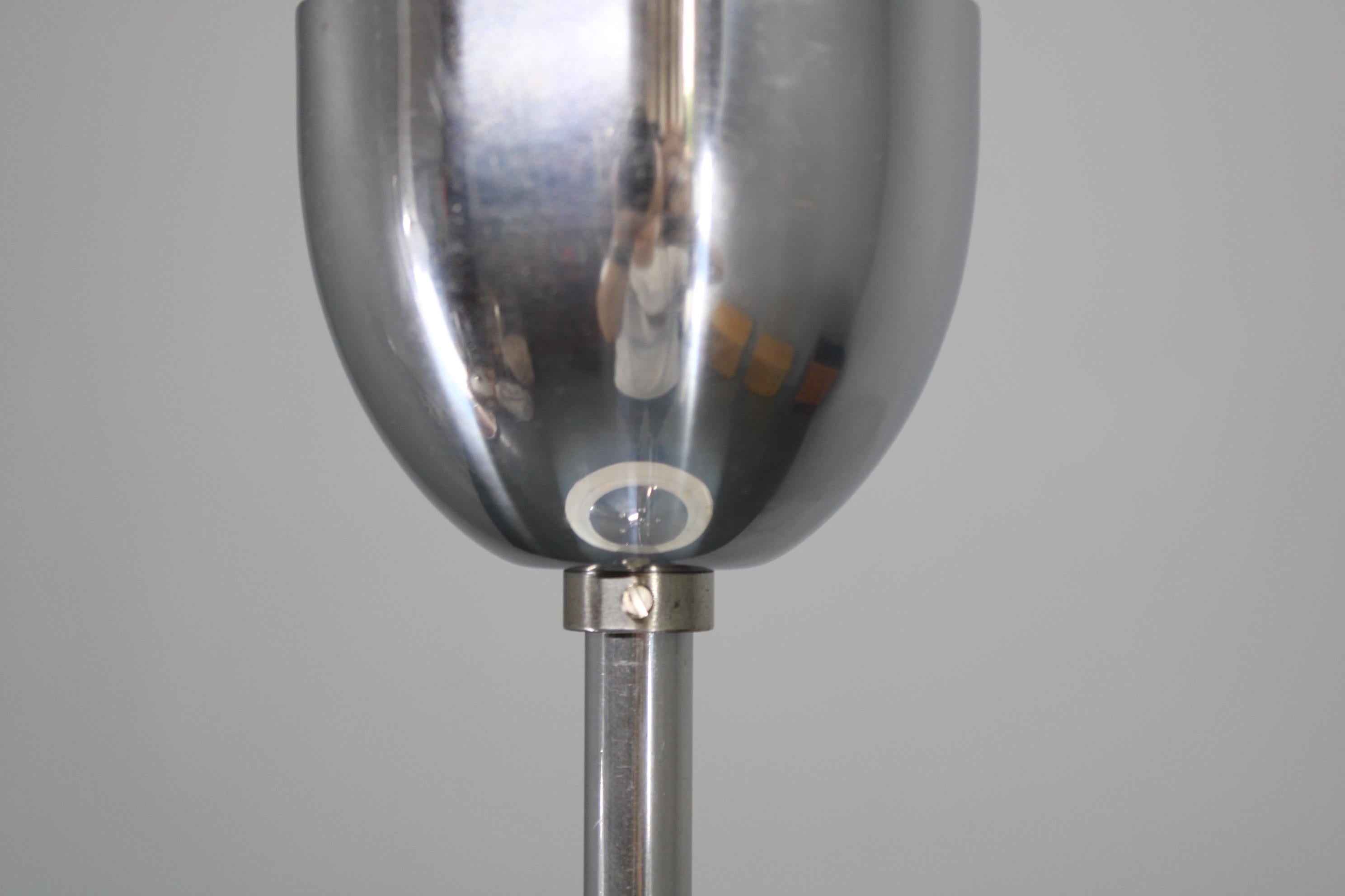 1930s NAPAKO Art Deco Pendant Light in Chrome and Glass, Restored, New Wiring For Sale 1