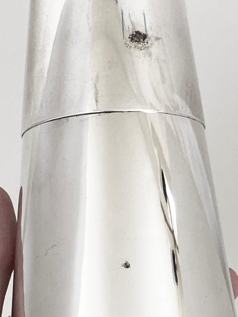 Shaker à cocktail en métal argenté Napier des années 1930, Design/One par Emil Schuelke en vente 1