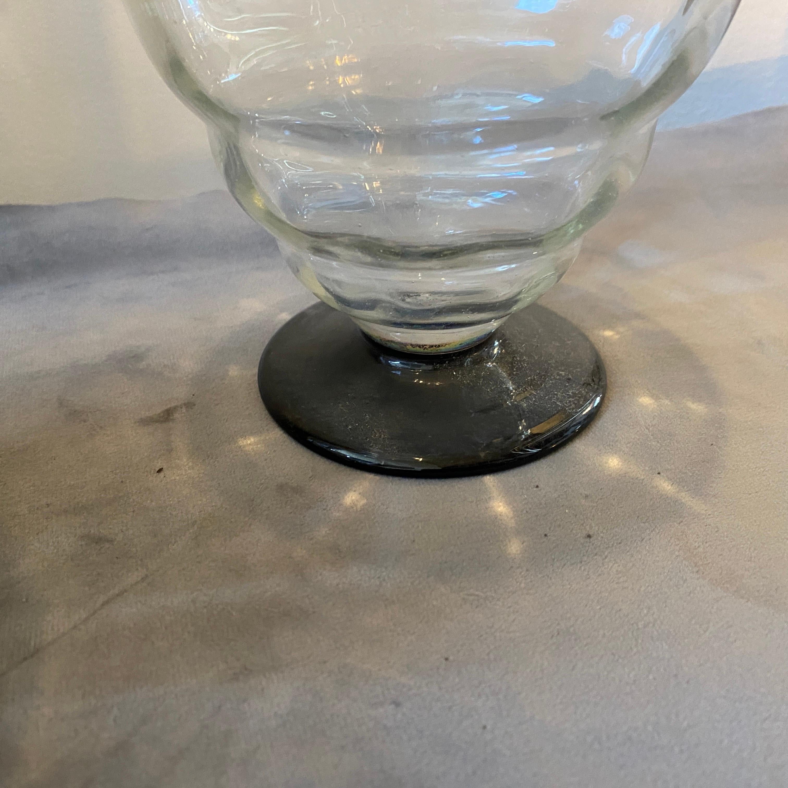 Satz von zwei Flaschen aus Murano-Glas im Art-déco-Stil der 1930er Jahre von Napoleone Martinuzzi im Zustand „Gut“ im Angebot in Aci Castello, IT