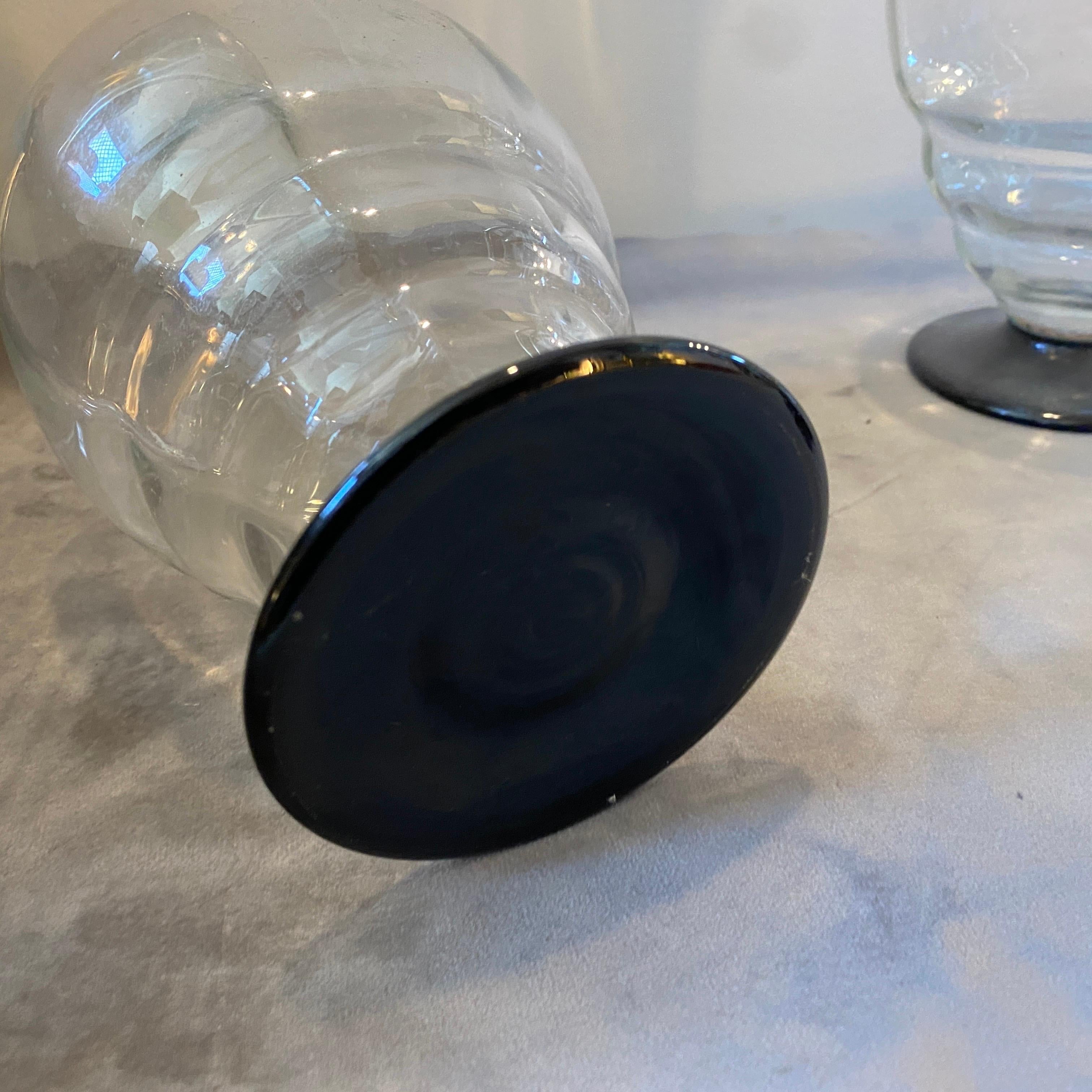 Satz von zwei Flaschen aus Murano-Glas im Art-déco-Stil der 1930er Jahre von Napoleone Martinuzzi (Muranoglas) im Angebot