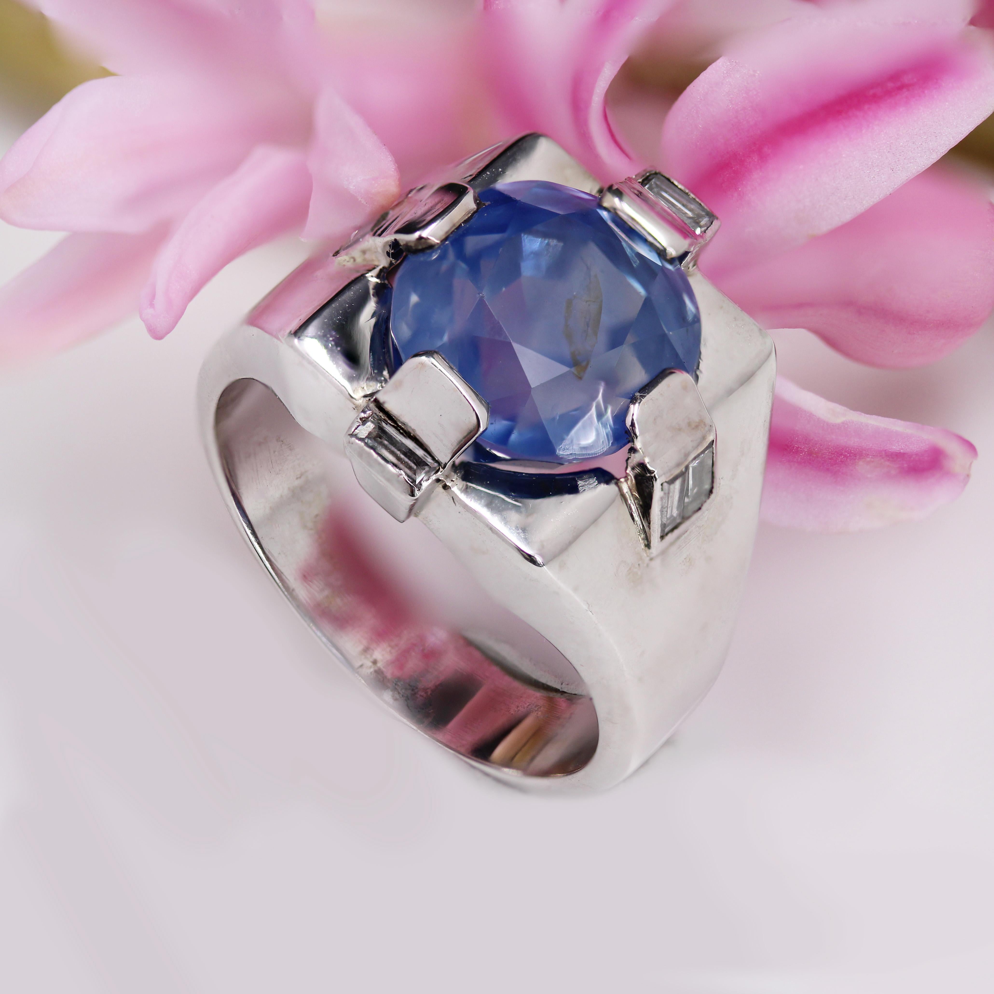 1930s Natural 9.36 Carat Ceylon Sapphire Diamond Art Deco Signet Ring For Sale 6