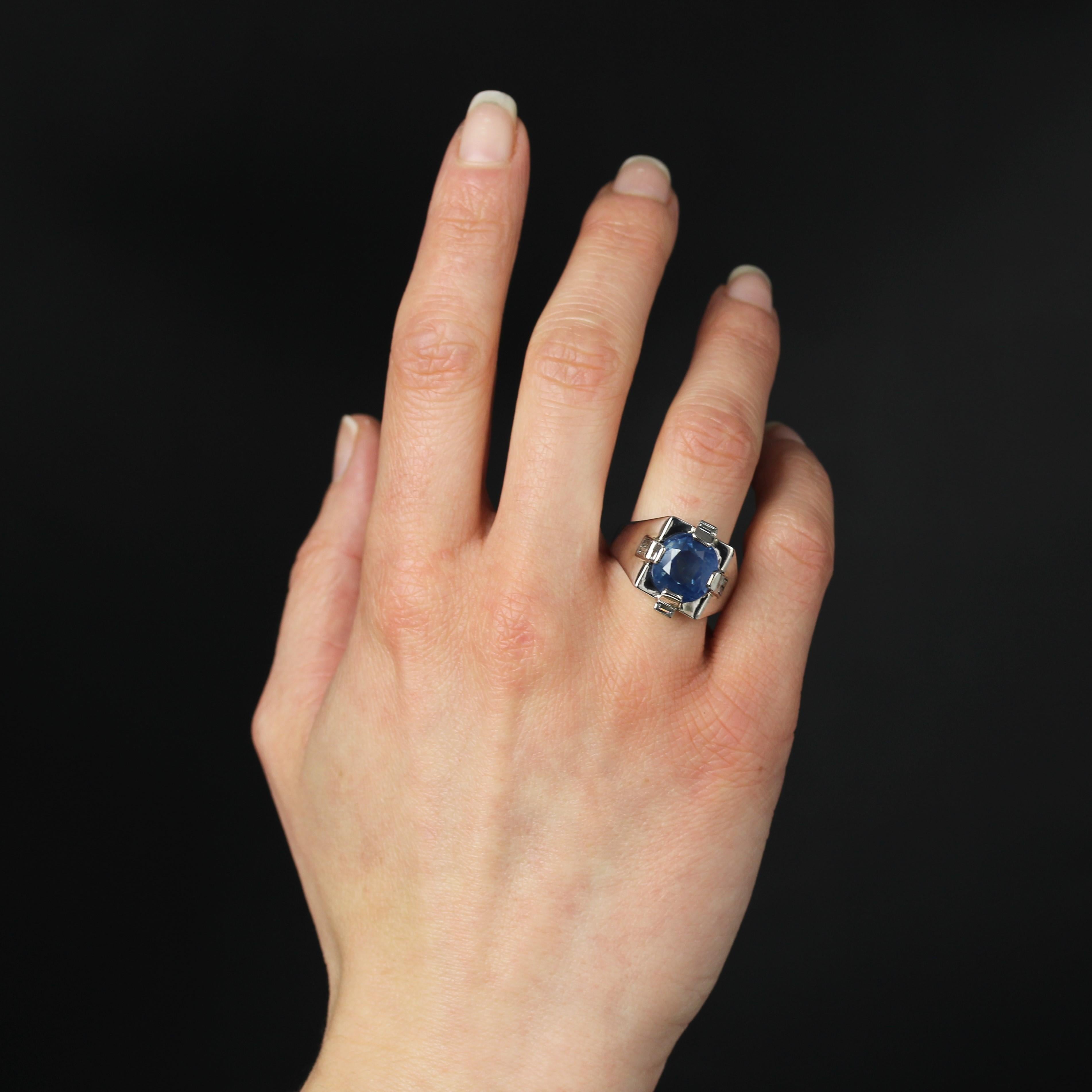 1930s Natural 9.36 Carat Ceylon Sapphire Diamond Art Deco Signet Ring In Good Condition For Sale In Poitiers, FR