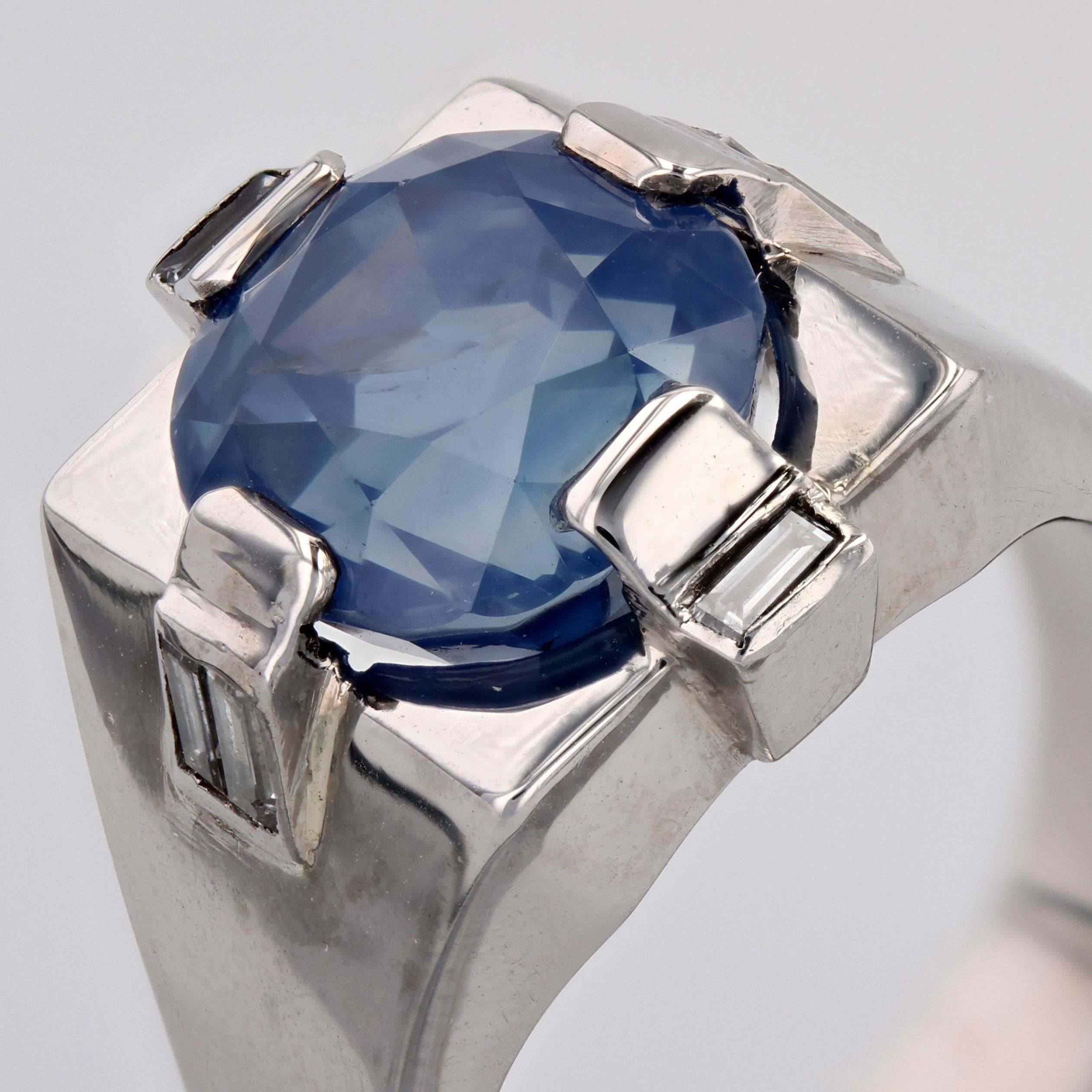 1930s Natural 9.36 Carat Ceylon Sapphire Diamond Art Deco Signet Ring For Sale 4