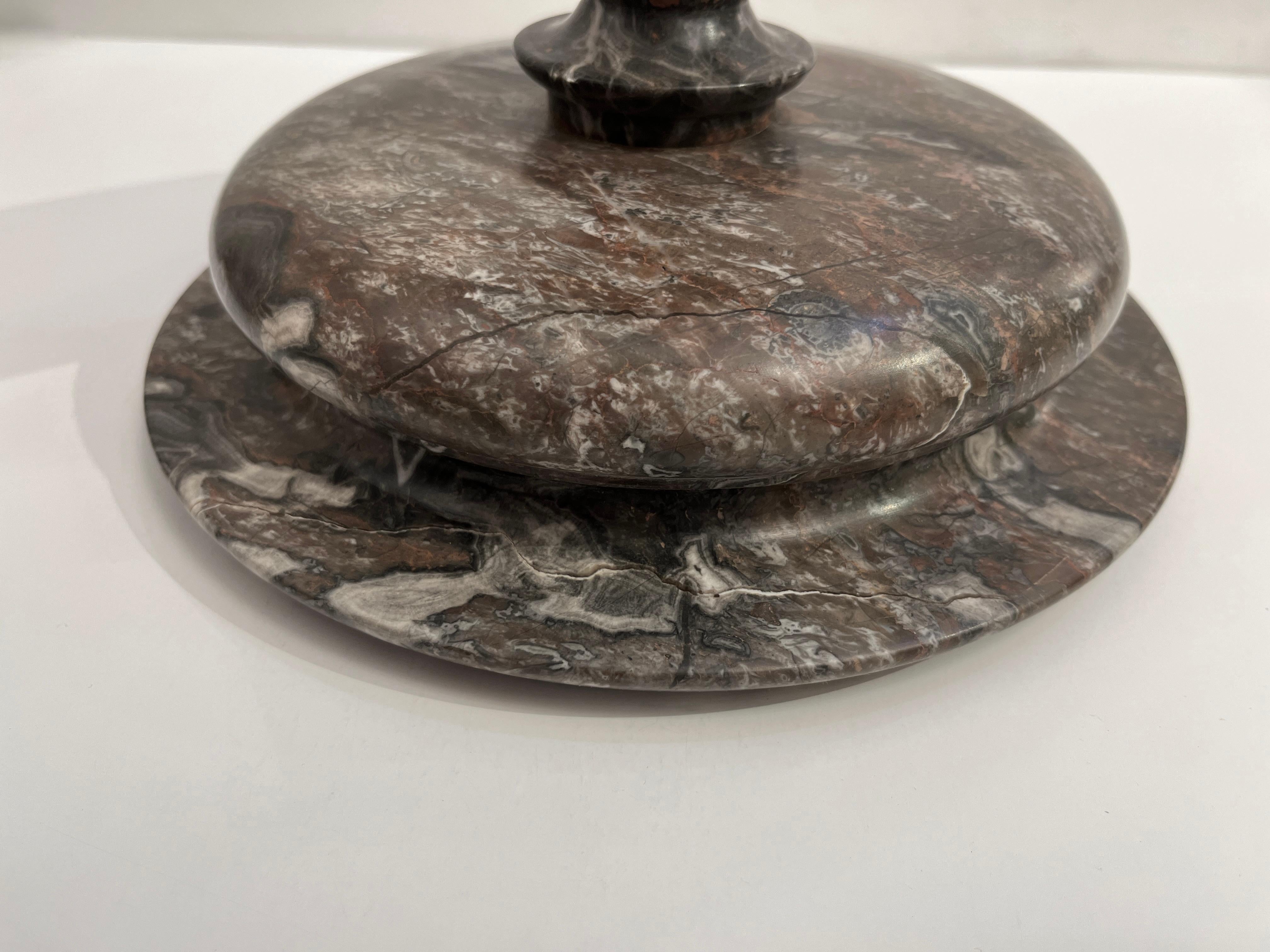 1930s Neoclassical Italian Carved Red Levanto Marble Tazza Bowl with White Veins In Good Condition In New York, NY