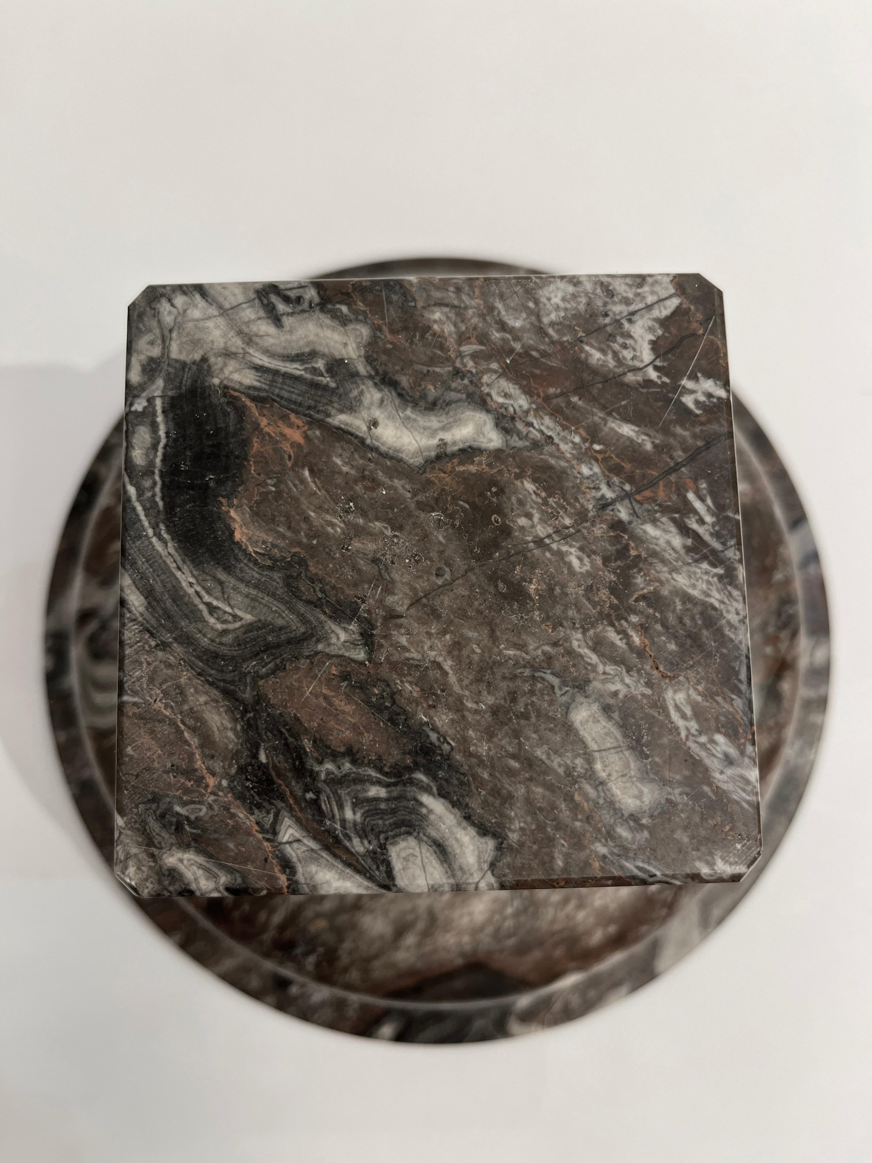 1930s Neoclassical Italian Carved Red Levanto Marble Tazza Bowl with White Veins 2