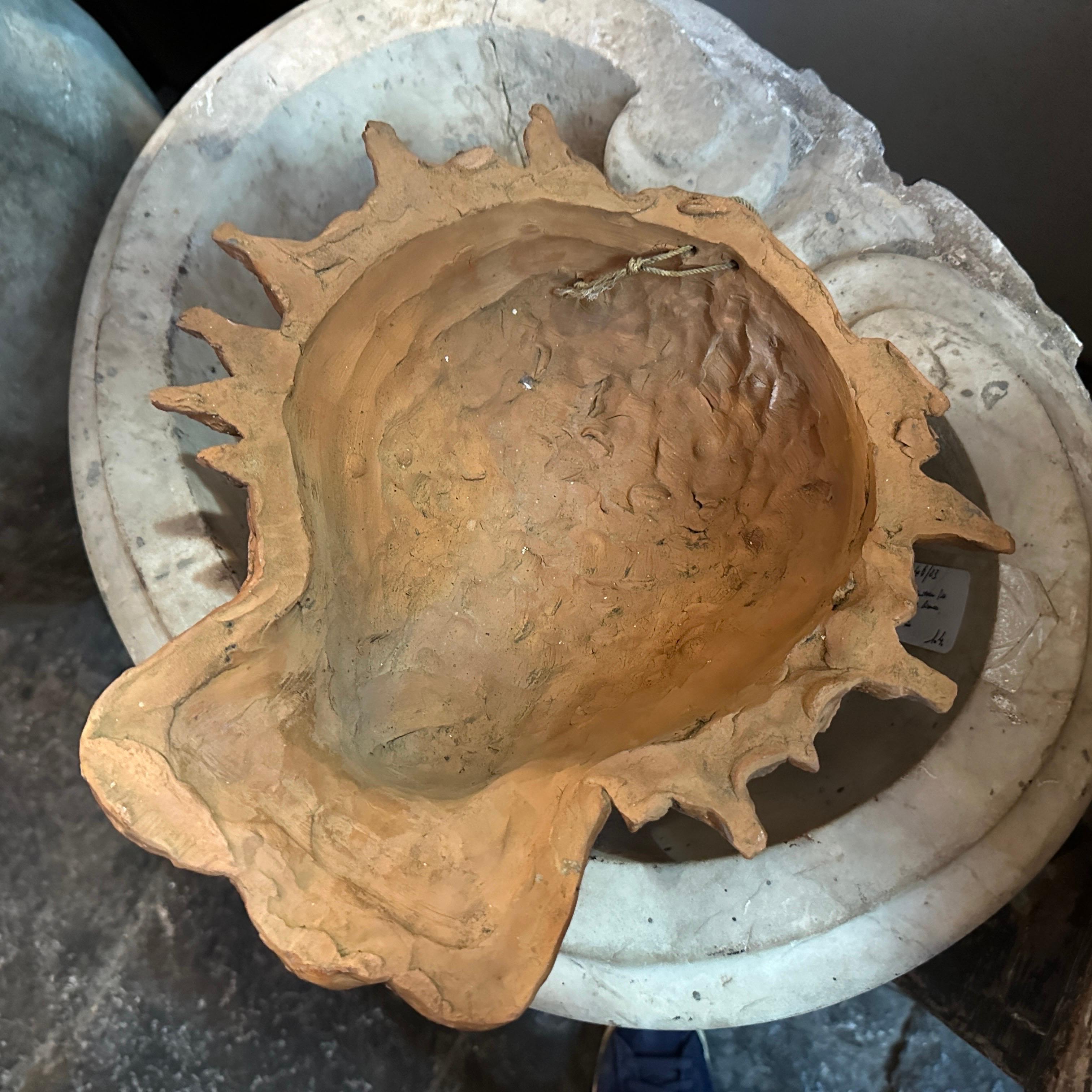 Fatto a mano Testa di Medusa siciliana in terracotta in stile neoclassico del 1930