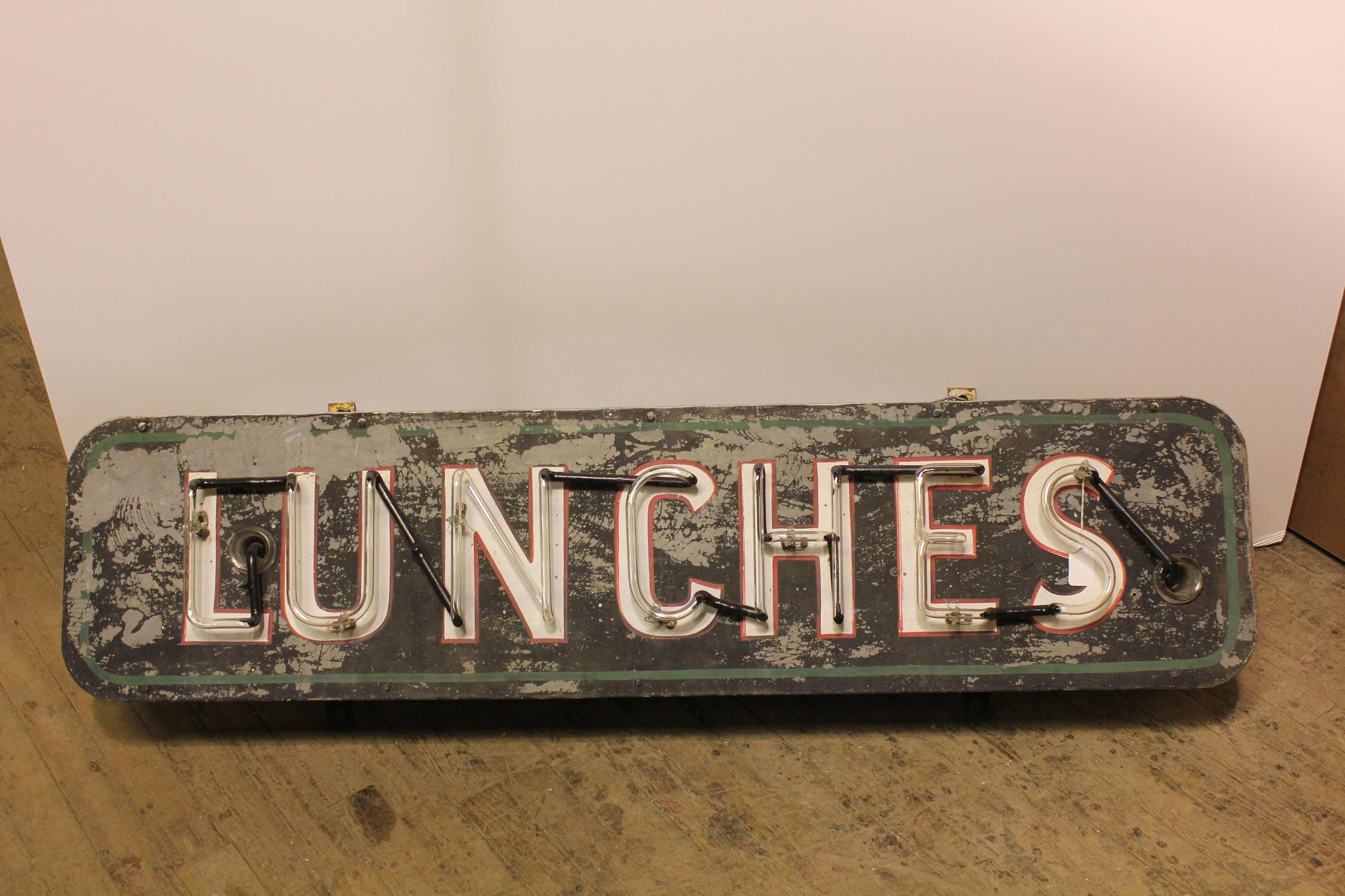 1930s Neon Sign Lunches In Good Condition For Sale In Chicago, IL