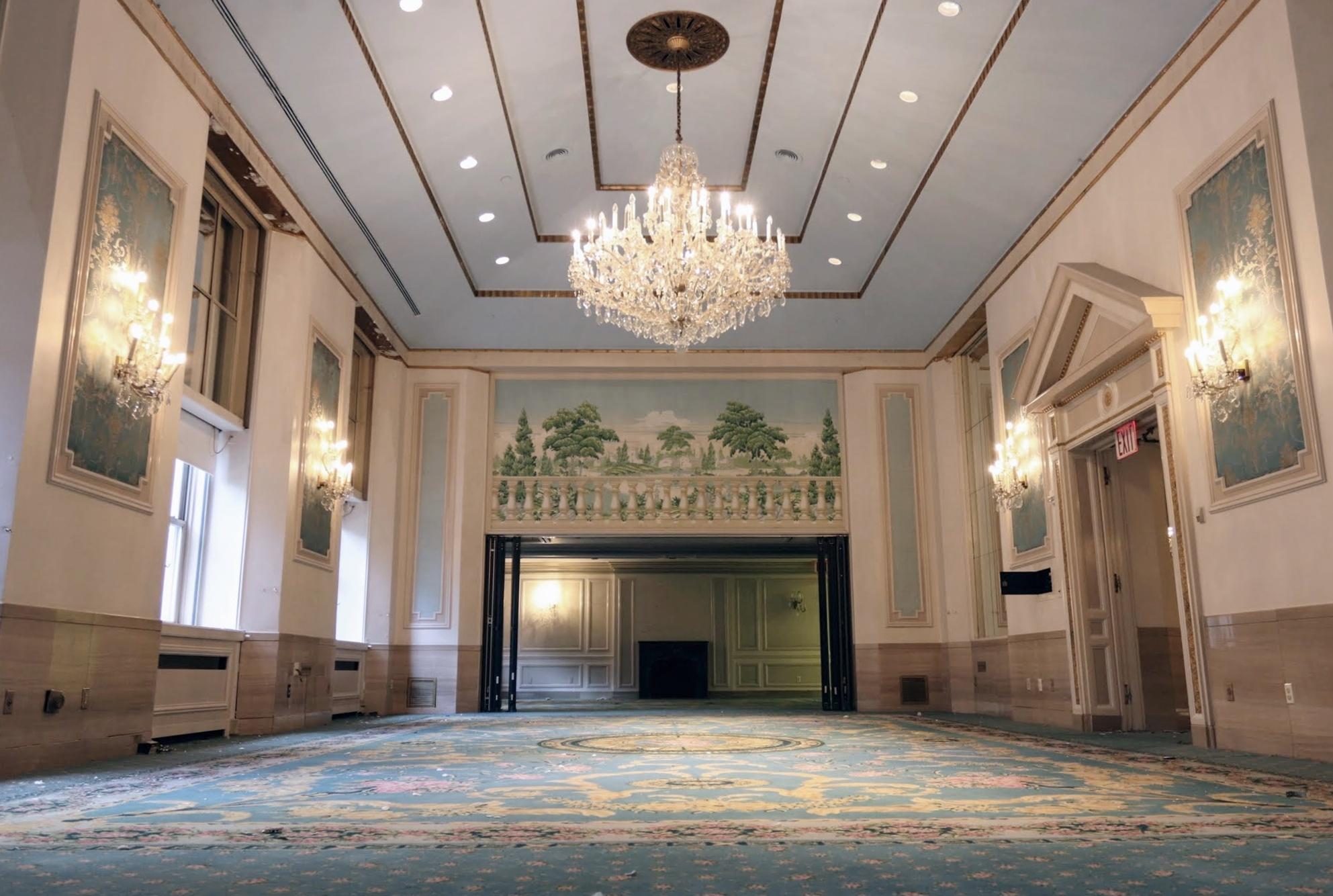 NYC Waldorf Astoria Hotel Chandelier Marie Therese Louis XVI Meeting Room 9