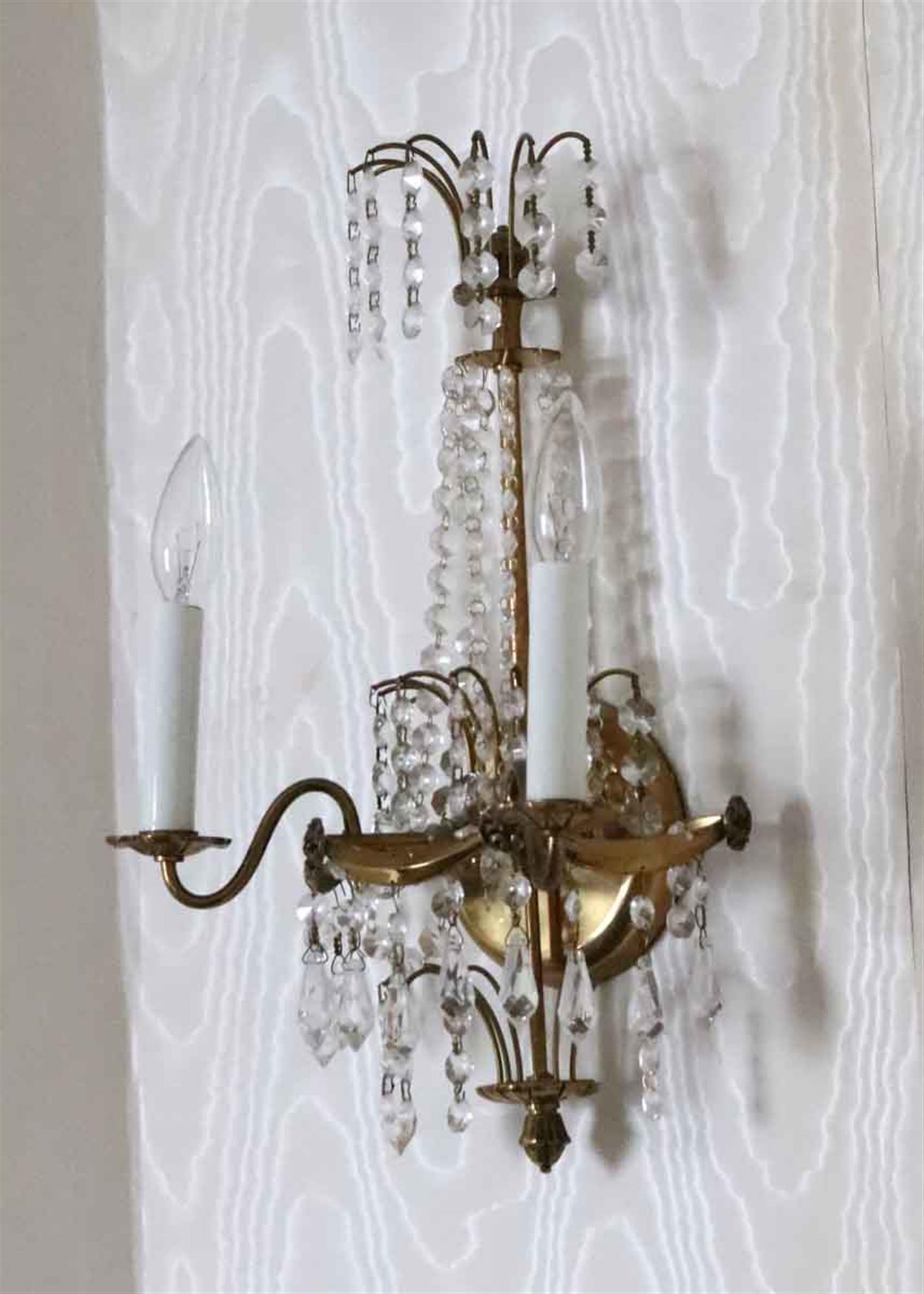 1930s NYC Waldorf Astoria Hotel Pair Swedish Art Deco Brass and Crystal Sconces (Art déco)