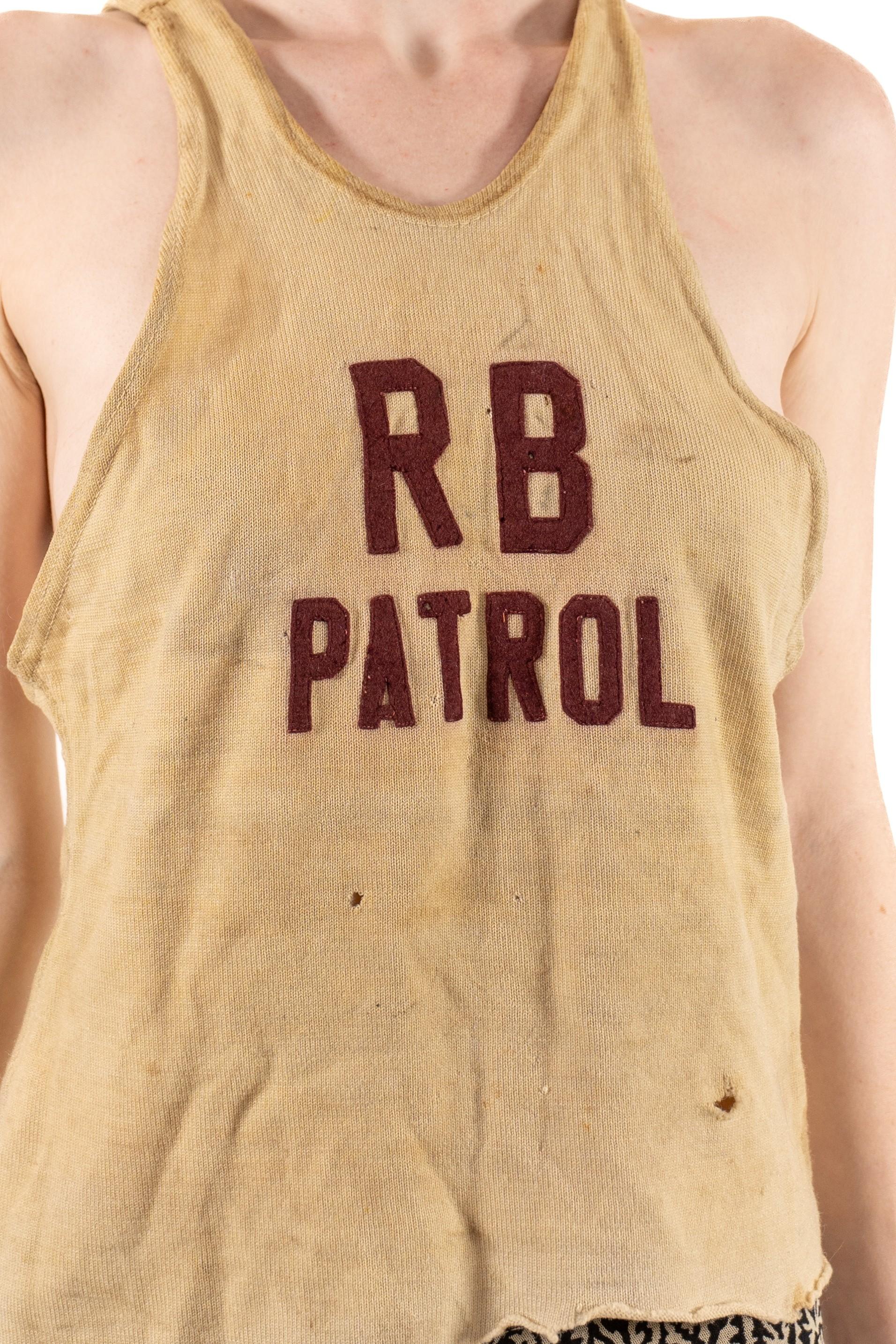 1930S Off White Distressed Wool Knit Sports Tank Top For Sale 7