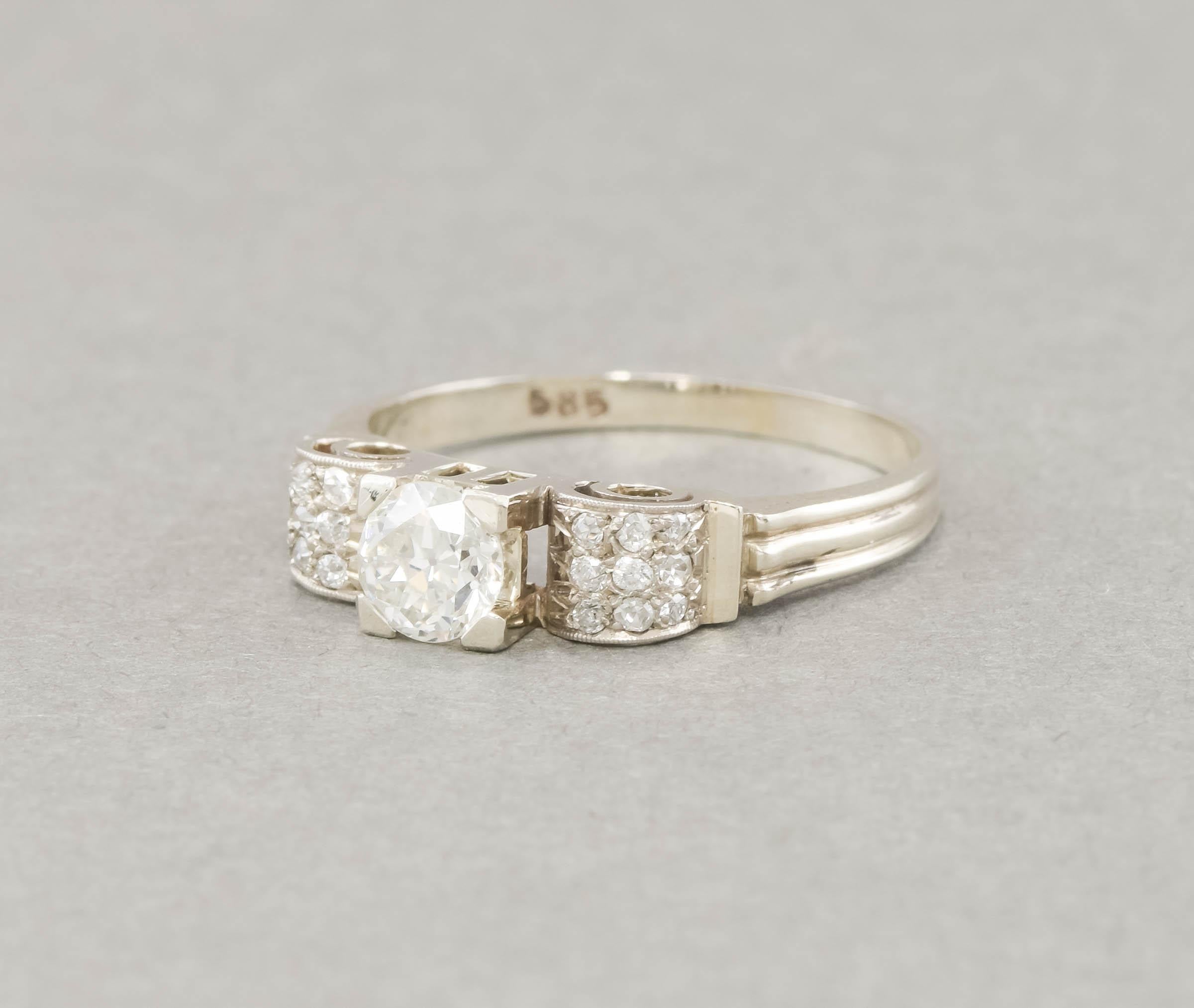 1930's Old European Cut Diamond Engagement Ring in White Gold In Good Condition For Sale In Danvers, MA