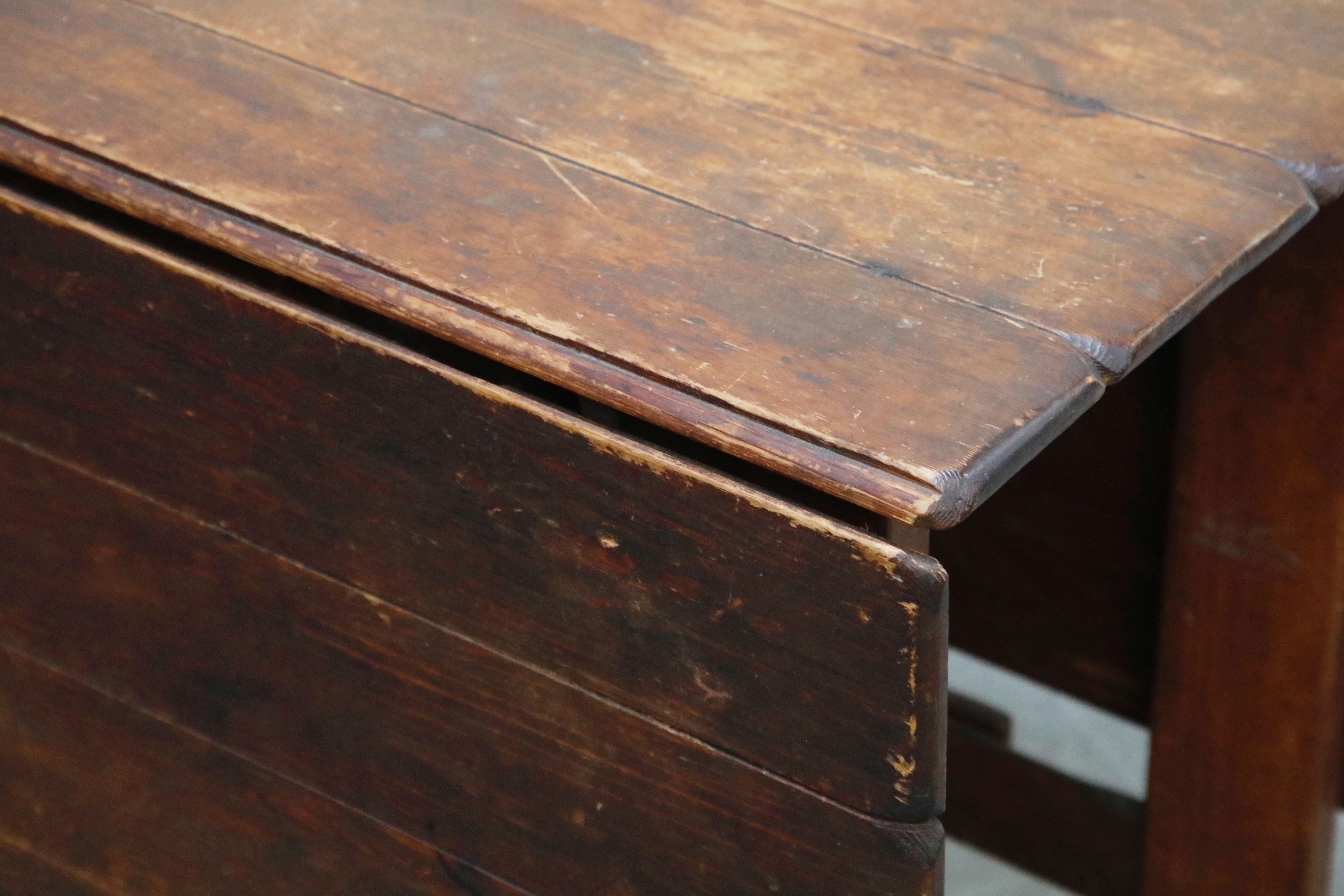 1930s Old Hickory Branded Drop-Leaf Farm Table or Kitchen Island, Signed 4