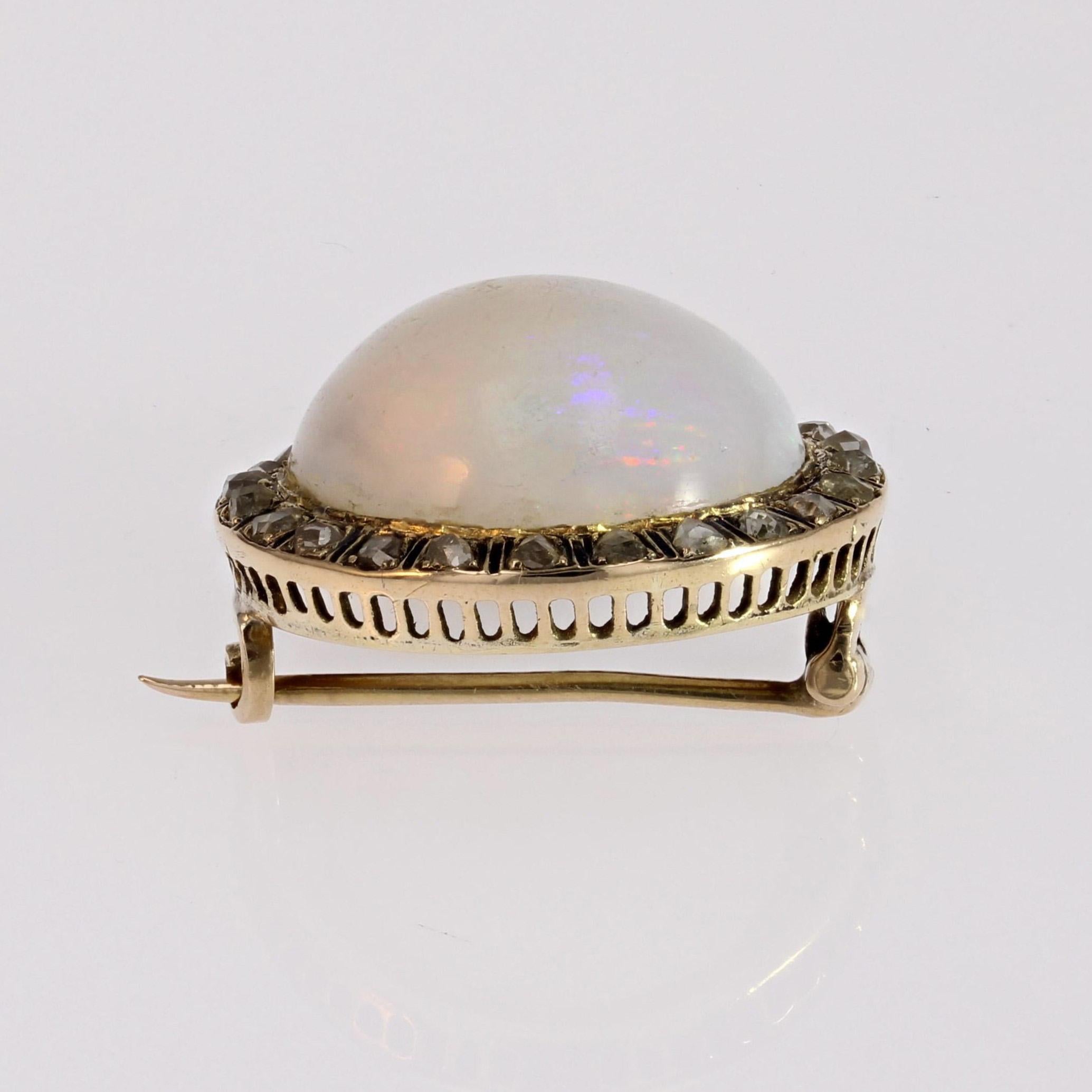 Women's 1930s Opal Diamonds Enamel 18 Karat Yellow Gold Round Brooch For Sale
