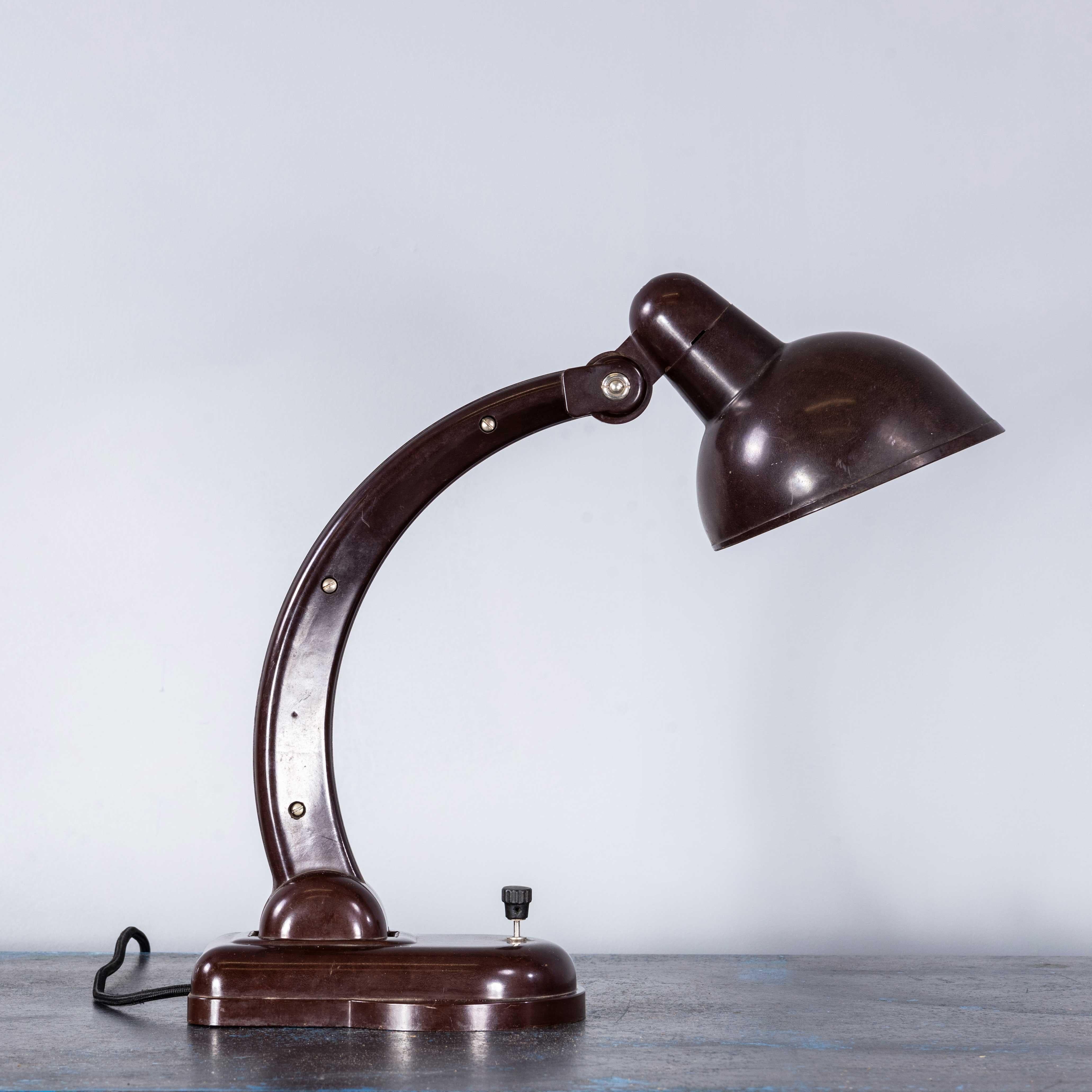 1930's Original Adjustable German Bakelite Desk Lamp For Sale 2