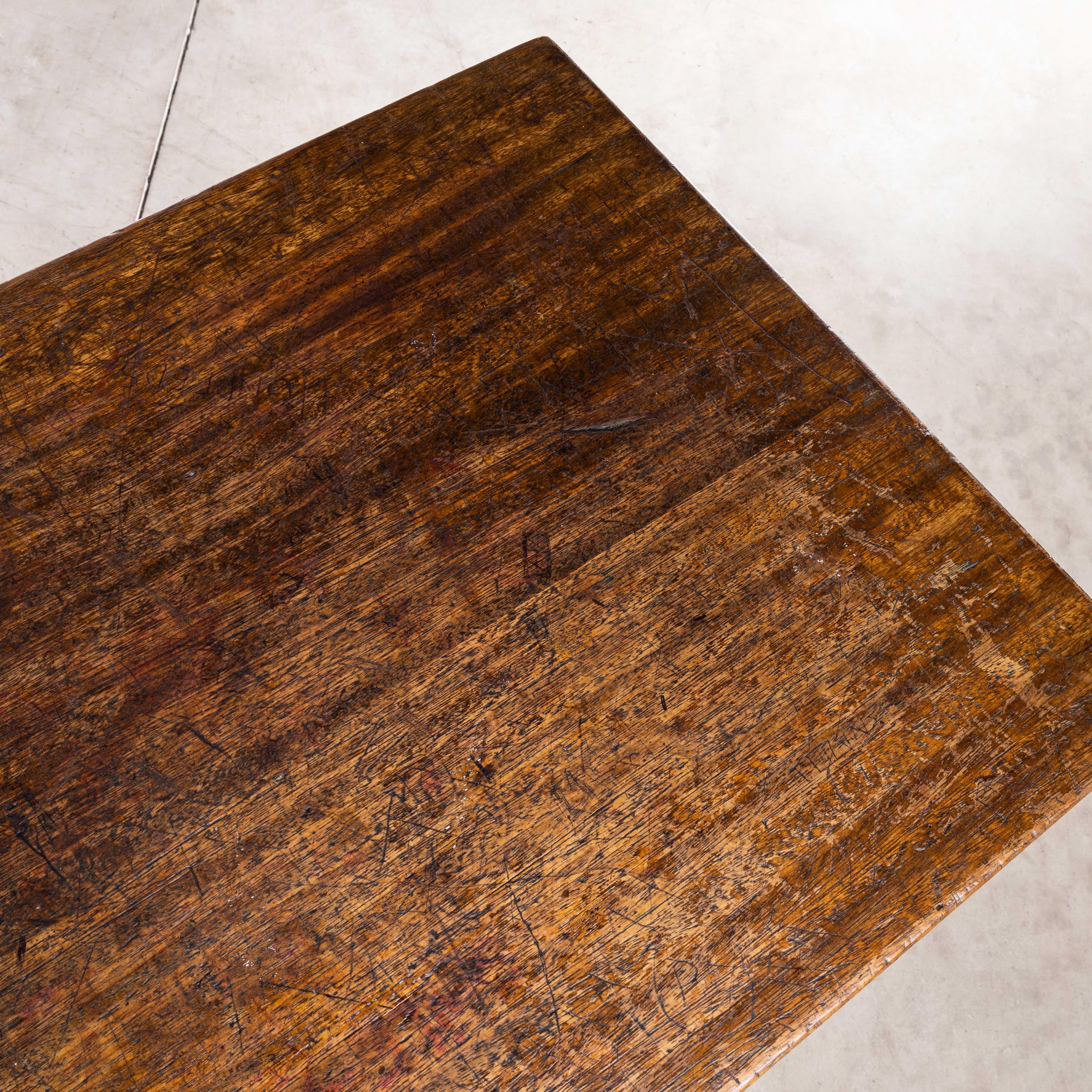 Table à base en métal moulé Baumann d'origine des années 1930 (874.1) Bon état - En vente à Hook, Hampshire