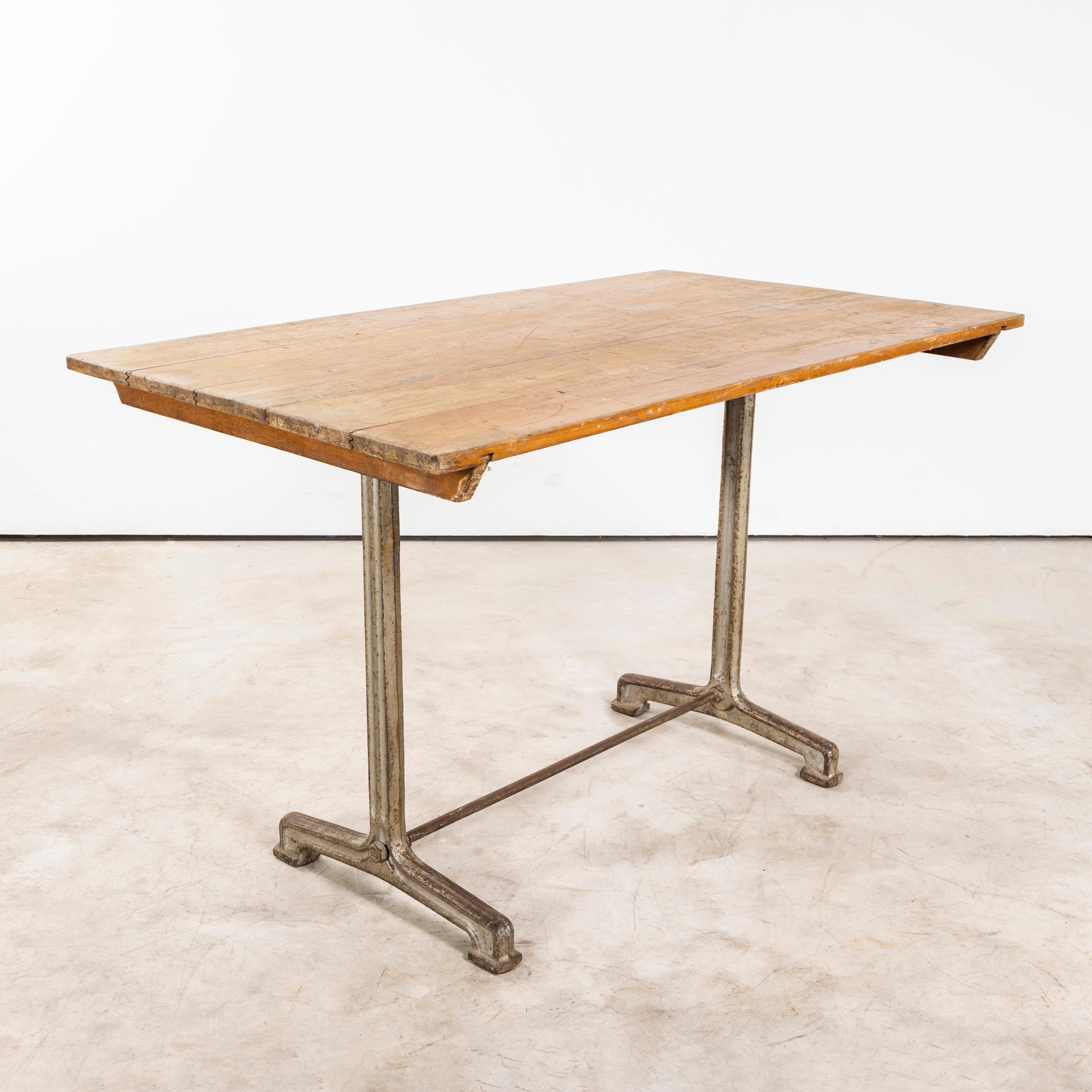 1930's Original Cast Base Fischel Bistro Dining Table In Good Condition For Sale In Hook, Hampshire