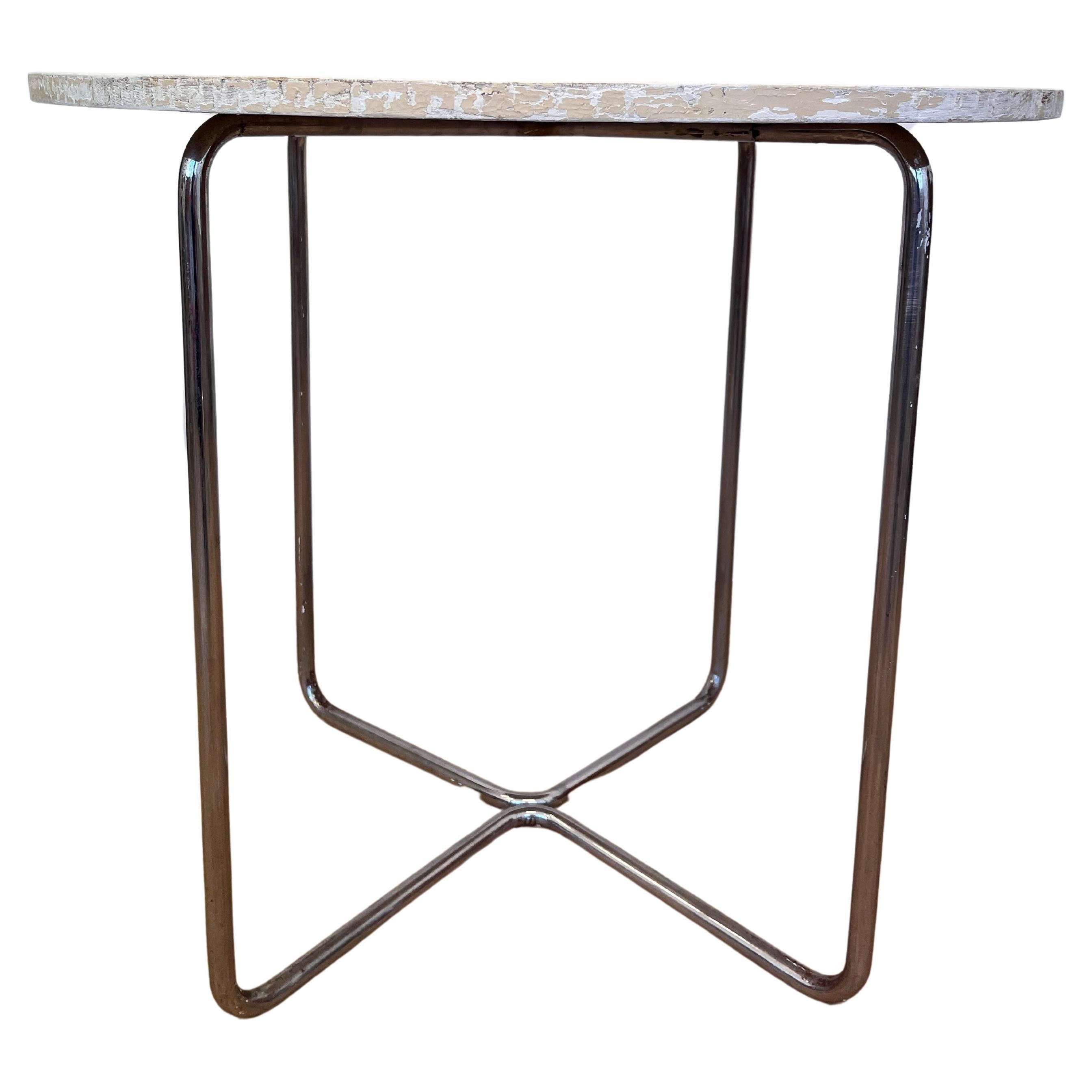 Table tubulaire Bauhaus originale en chrome des années 1930 par Robert Slezak