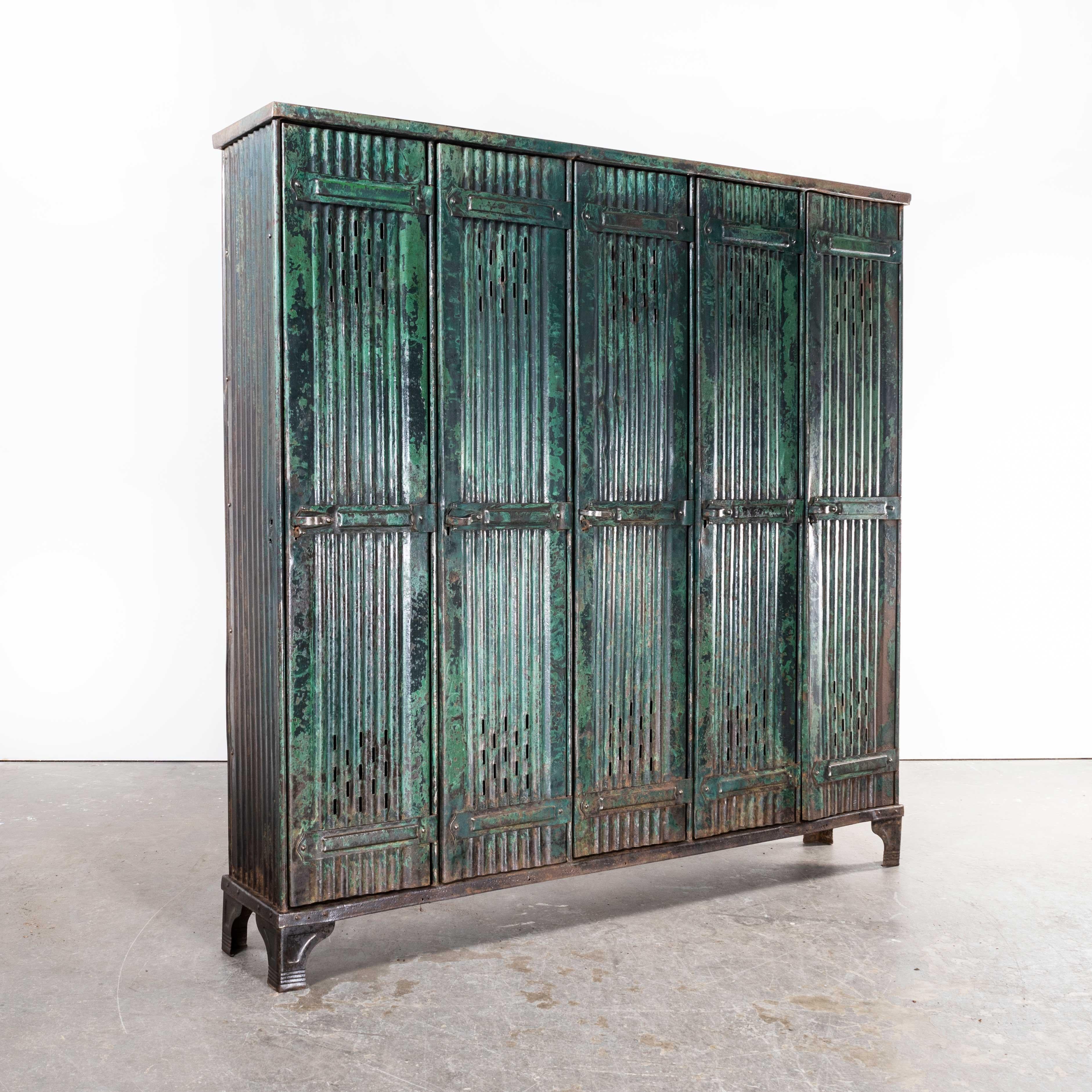 1930’s Original Forge de Strasbourg – Strafor – green five door locker
1930’s Original Forge de Strasbourg – Strafor – green five door locker. The Forge de Strasbourg was founded in the South East of France in 1919. They were one of the global
