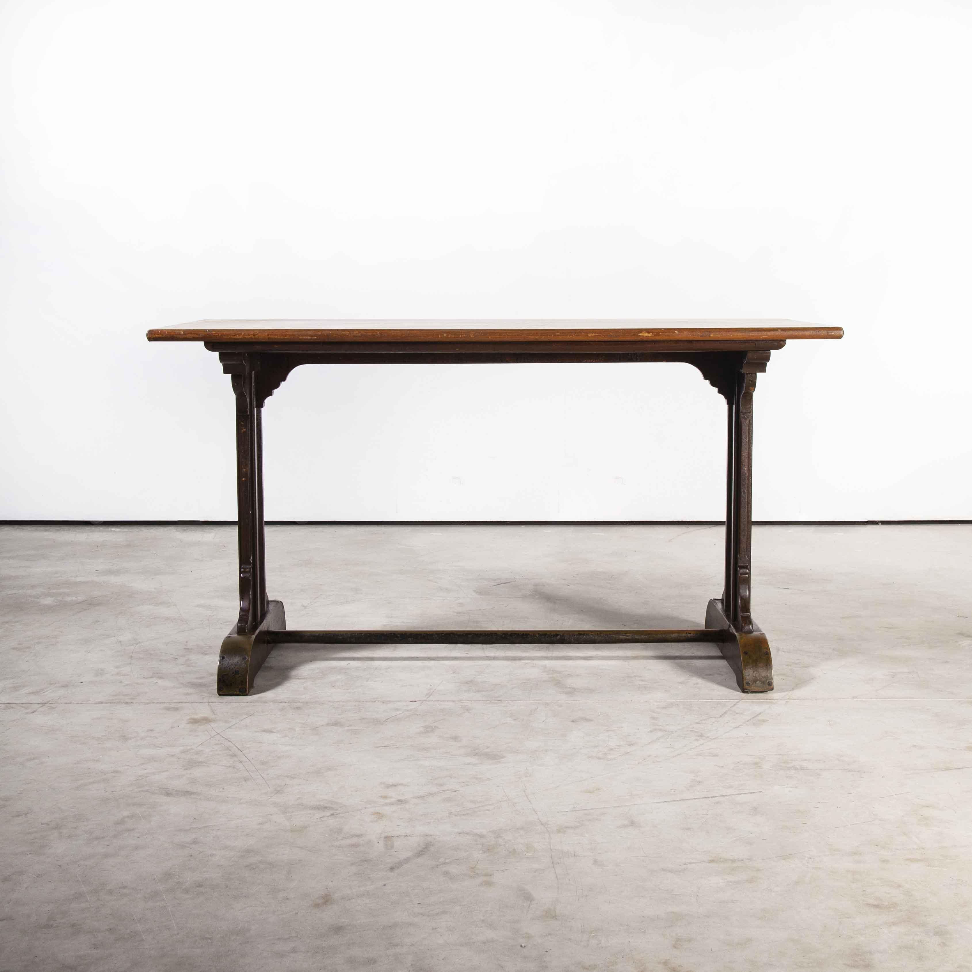 1930's Original French Café Table, Rectangular Dining Table 'Model 1114.1' For Sale 5