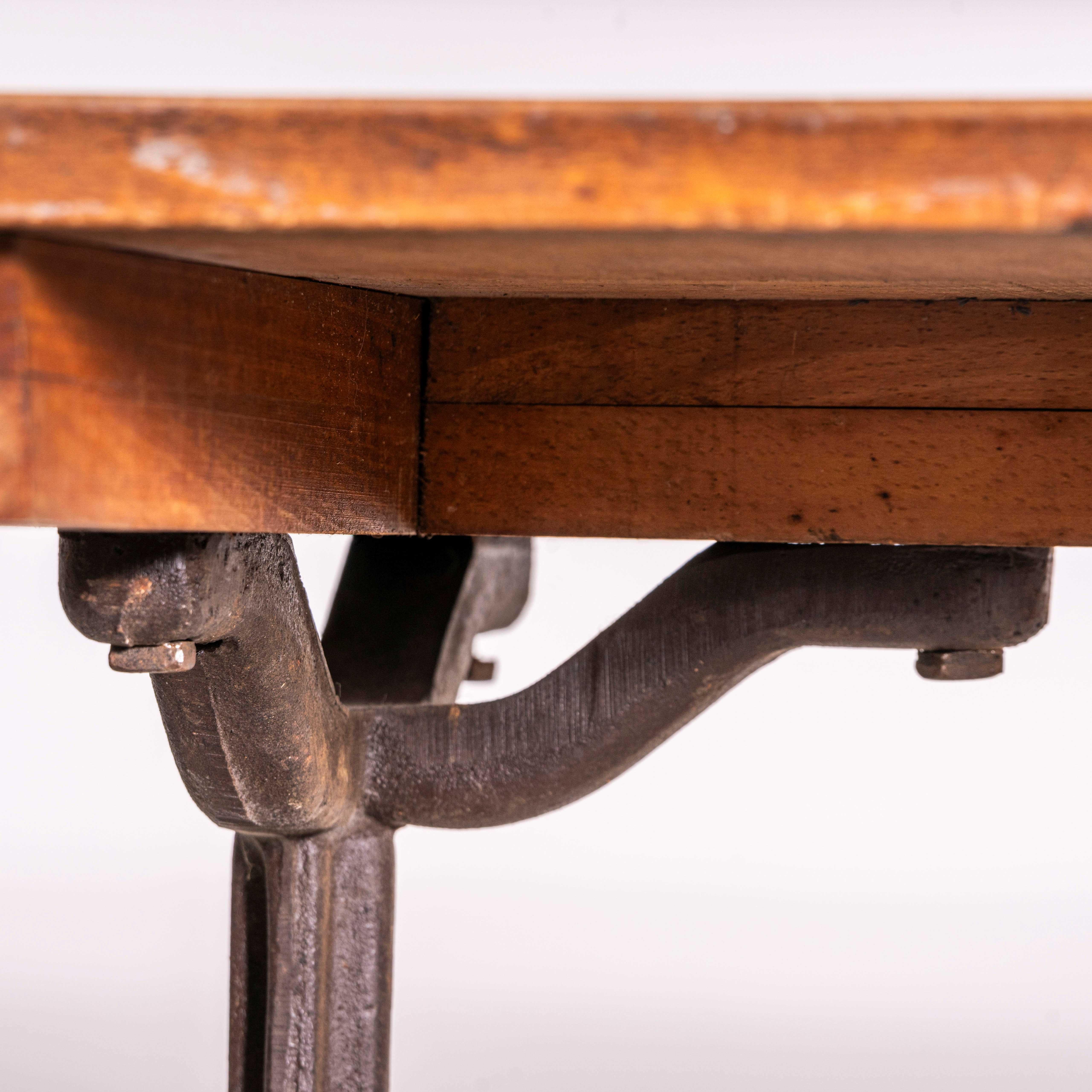 Tavolo da pranzo originale francese con base in fusione del 1930 (3483) in vendita 1