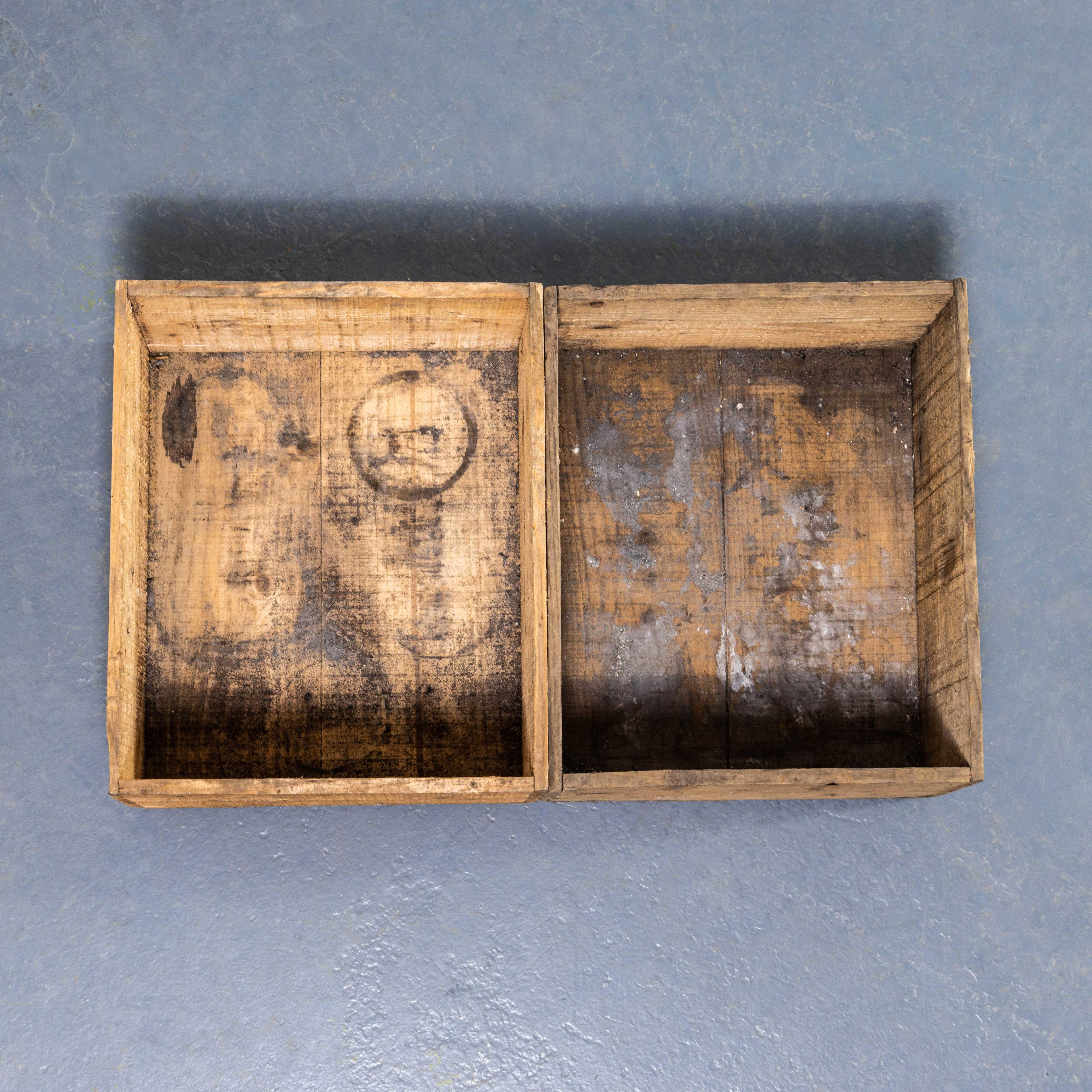 Mid-20th Century 1930's Original Shipping Export Crates Mirland - Pair