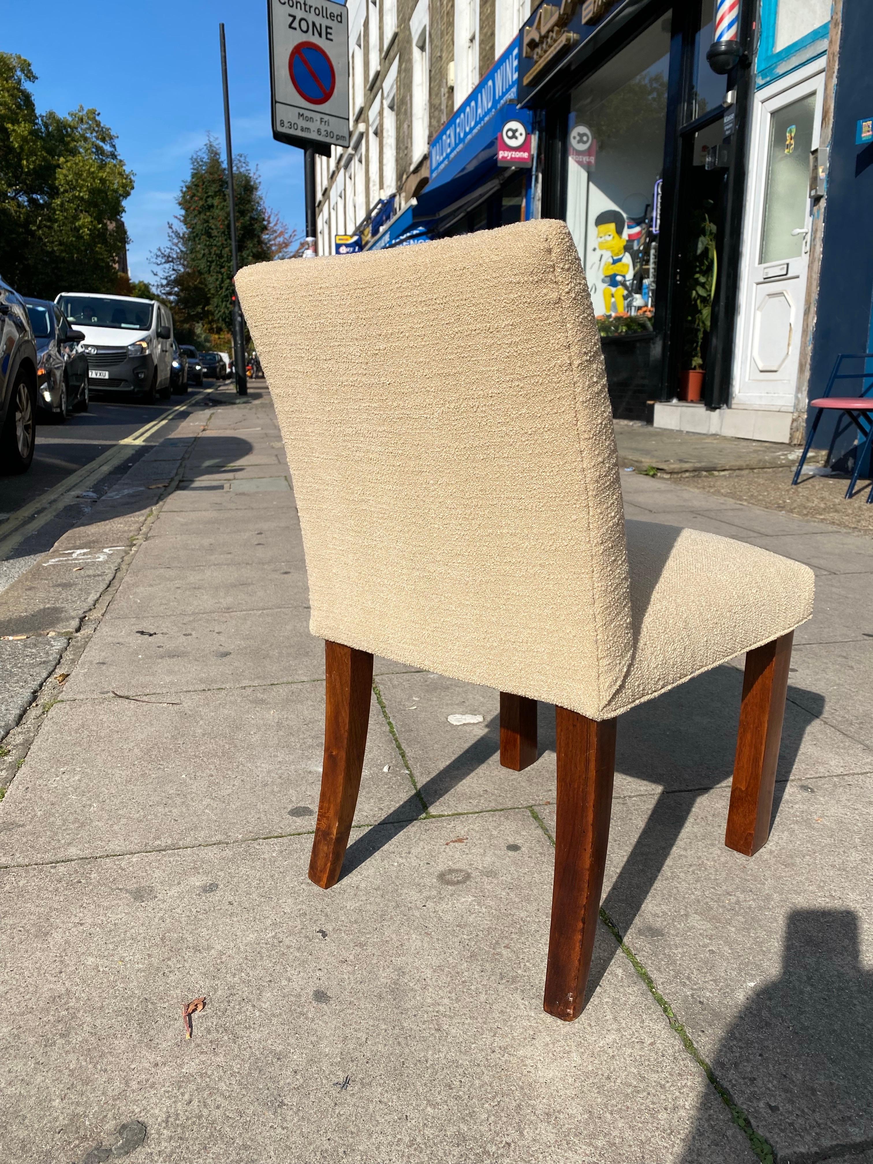 1930 Osvaldo Borsani attribuito a una sedia in legno di palissandro, lana, Italia Art Déco in vendita 10