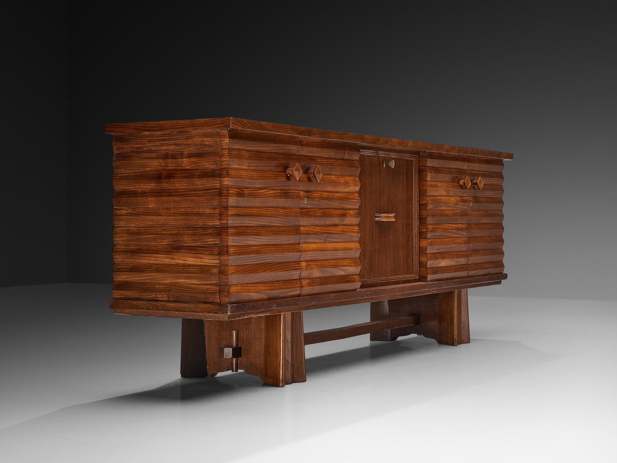 Ottone Credenza anni '30 Osvaldo Borsani per ABV con bar integrato in legno di castagno in vendita