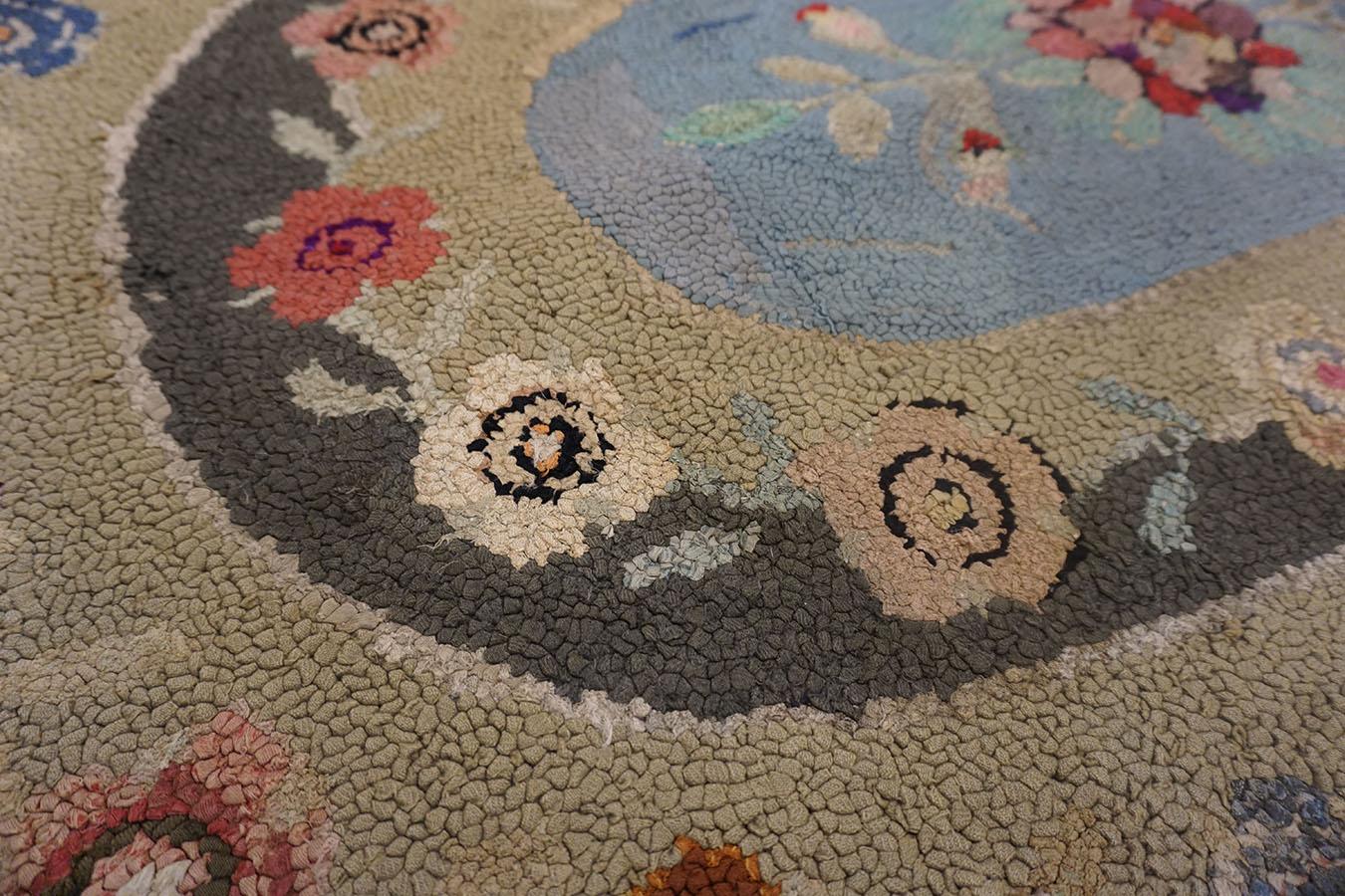 Mid-20th Century 1930s Oval American Hooked Rug  For Sale