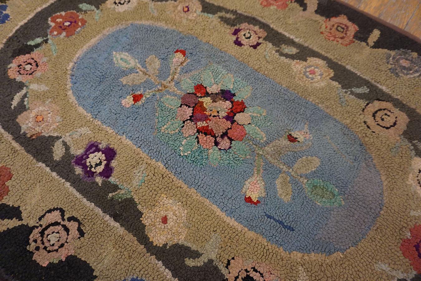 Wool 1930s Oval American Hooked Rug  For Sale