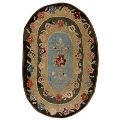 Tapis américain crocheté ovale des années 1930