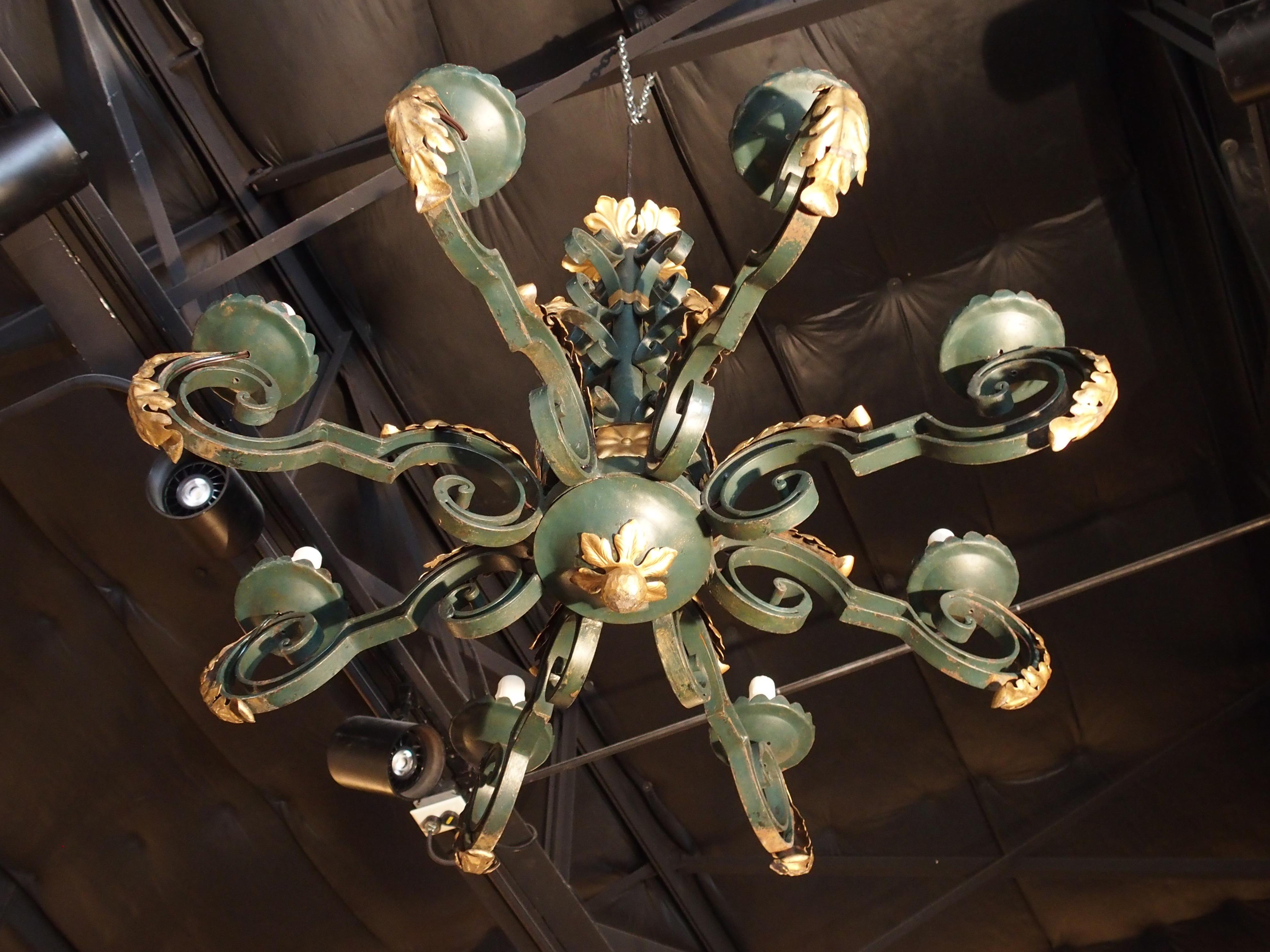 1930s Painted Iron and Tole 8-Light Chandelier from France 3