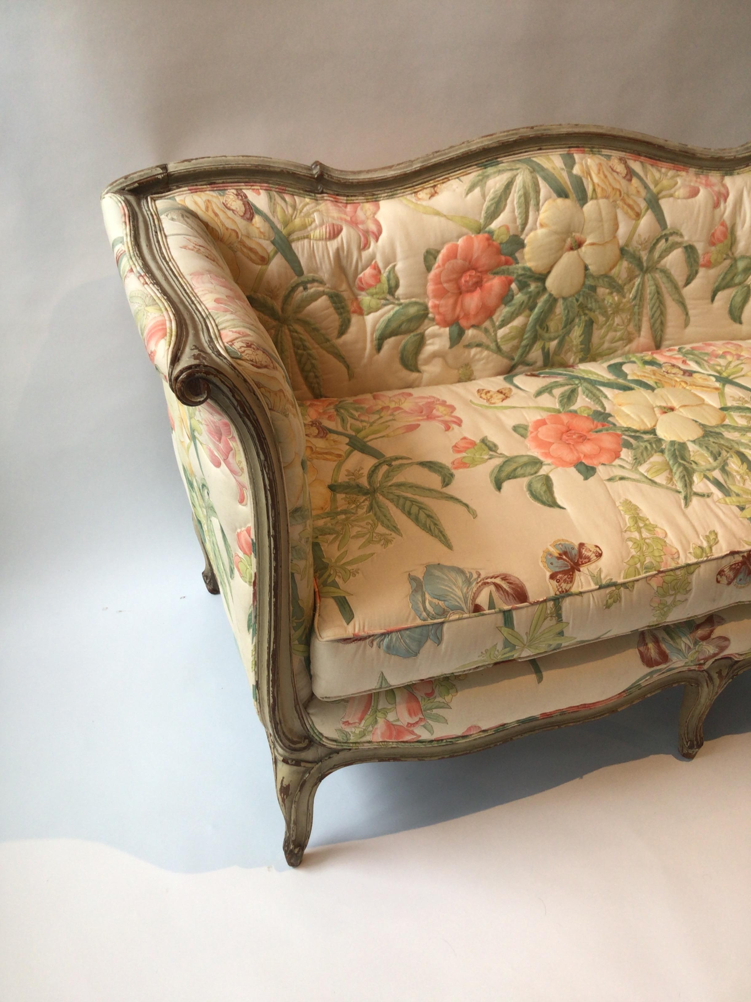 1930er Jahre Gemaltes Off-White French Settee im Zustand „Gut“ im Angebot in Tarrytown, NY