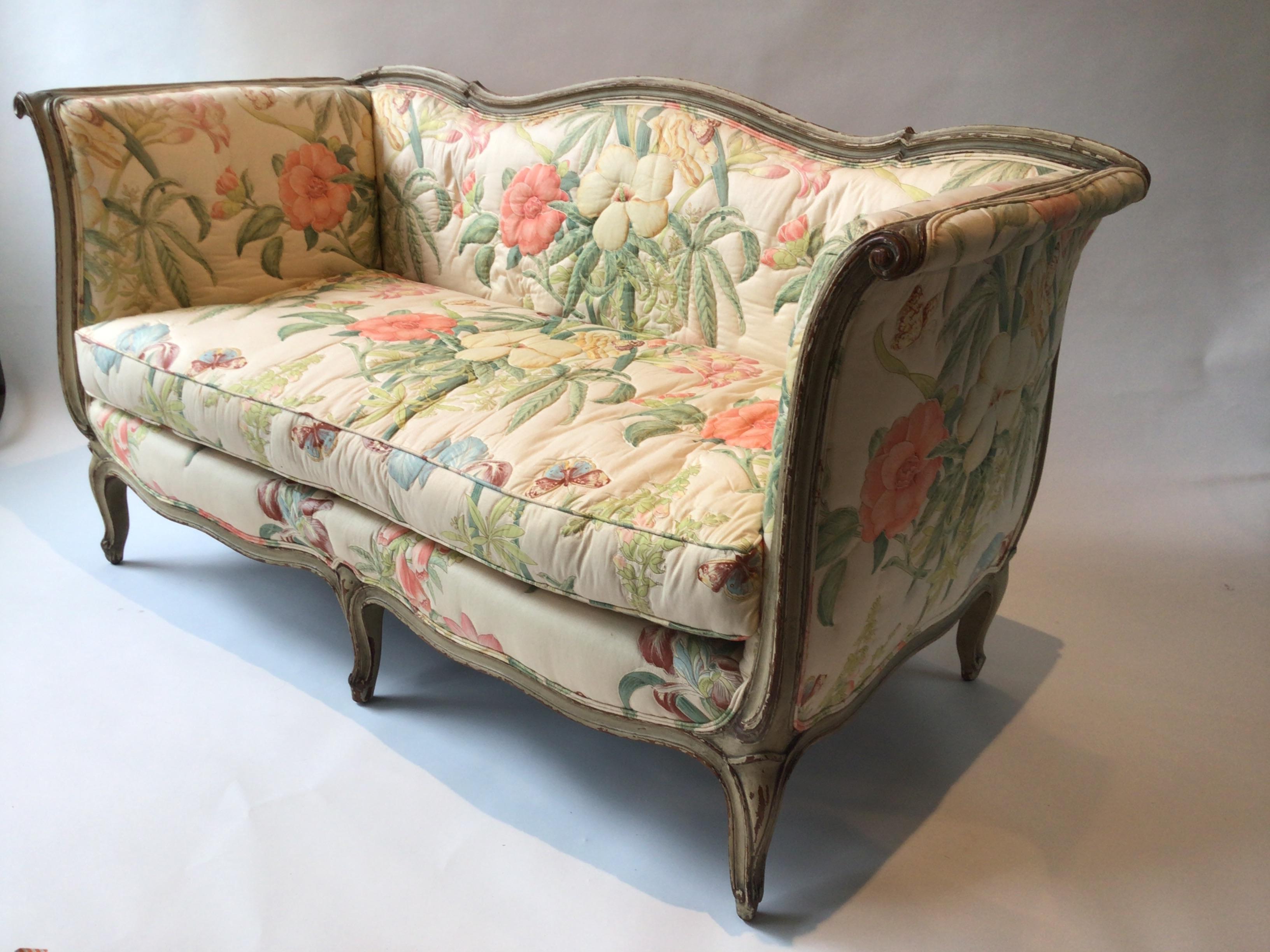 1930s Painted Off White French Settee In Good Condition For Sale In Tarrytown, NY