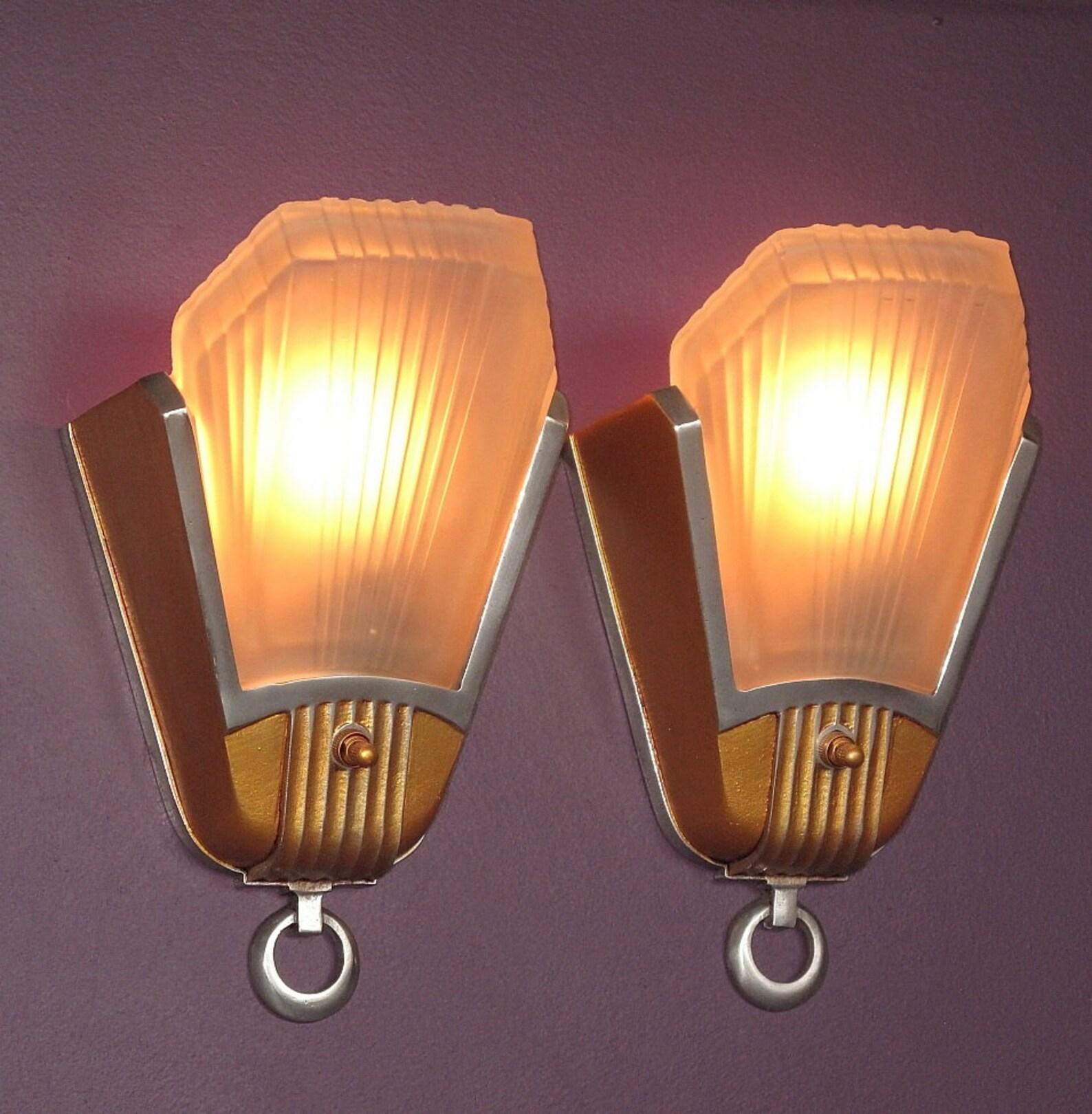 1930s wall light