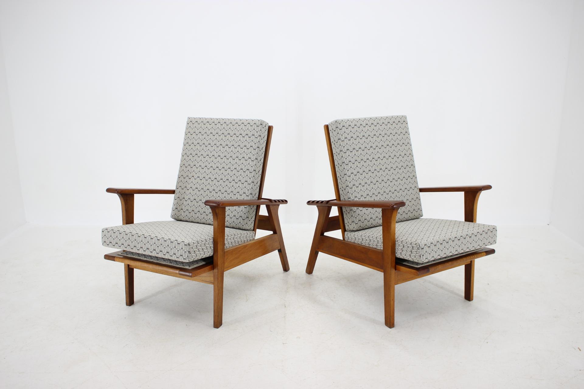 1930s Pair of Antonin Heythum Very Rare Armchairs and Stools, Czechoslovakia For Sale 1