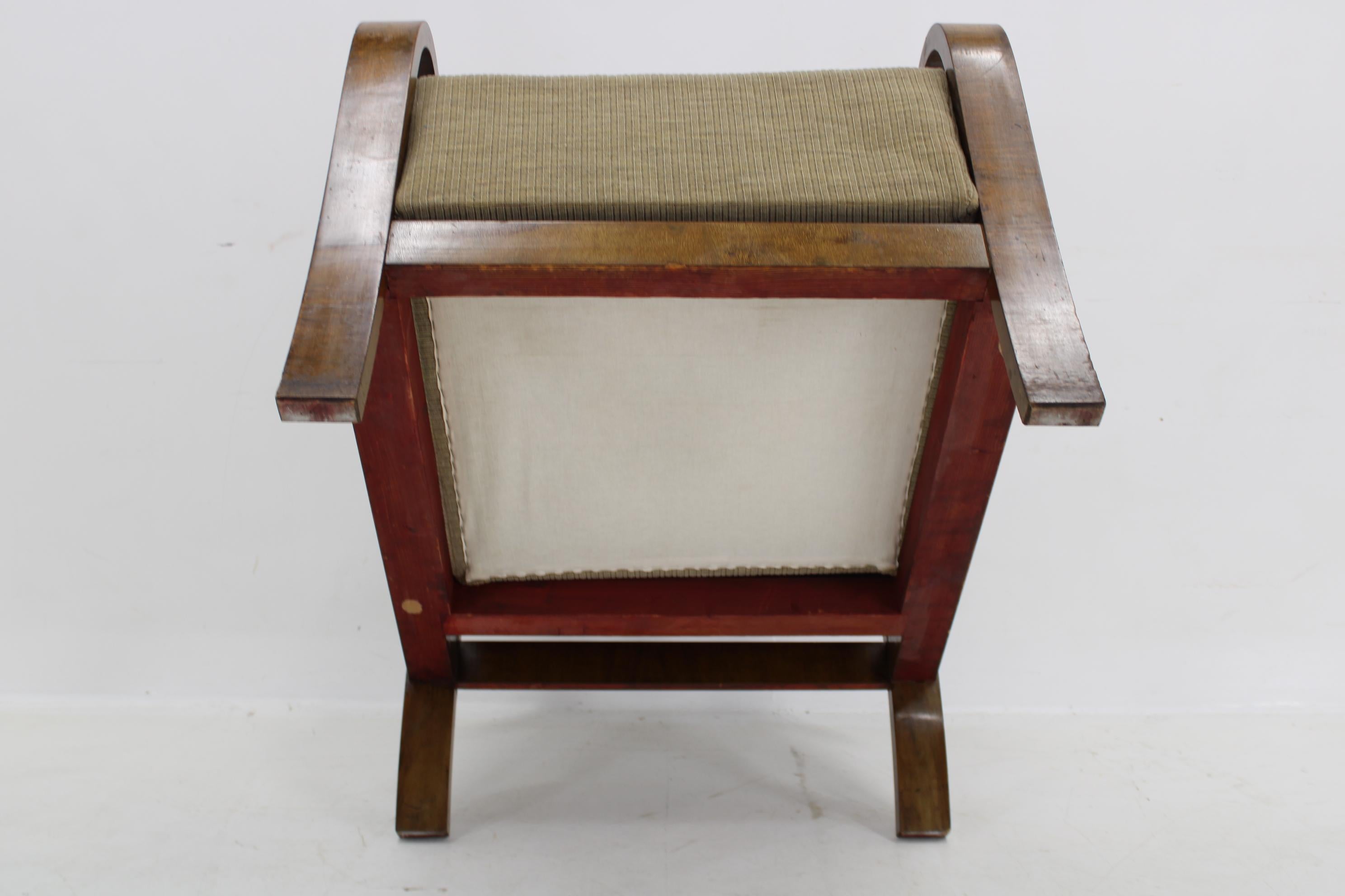 Coppia di poltrone Art Deco degli anni '30 in finitura noce, Cecoslovacchia in vendita 9