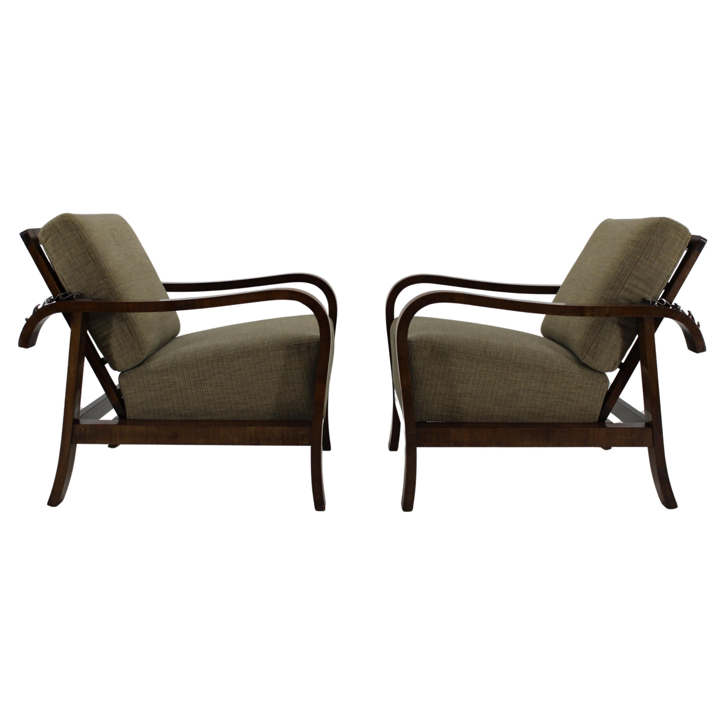 Paar Art-Déco-Sessel in Nussbaumholz-Finish, Tschechoslowakei, 1930er Jahre